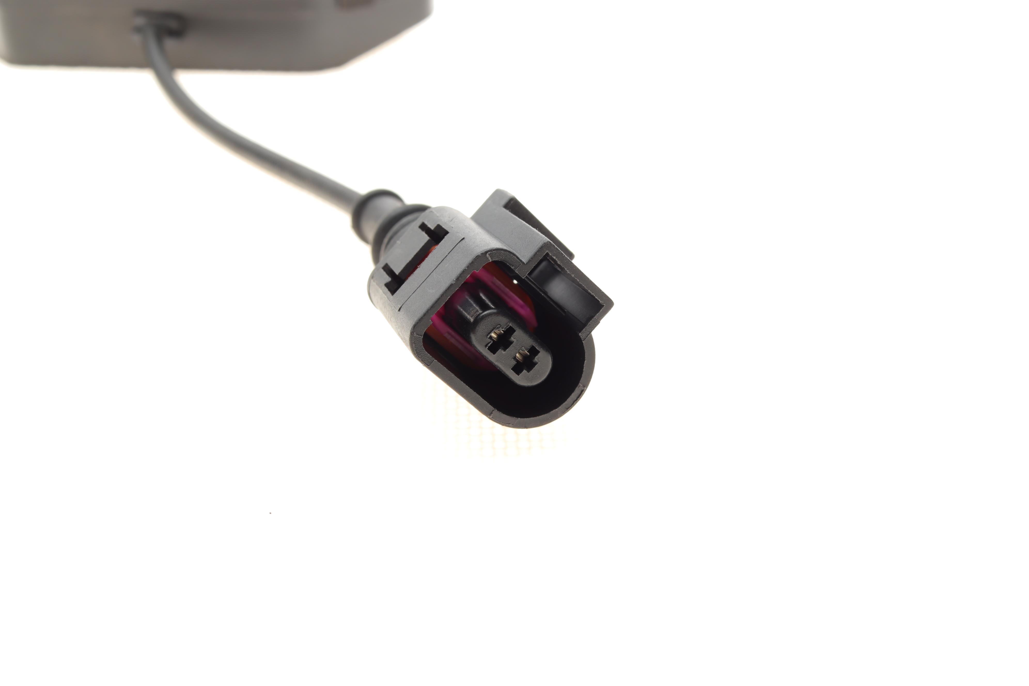 Комплект гальмівних колодок (передніх) Audi A3/Skoda Octavia 96-13/Fabia 99-/VW Caddy/Golf 96-15 (+датчик)