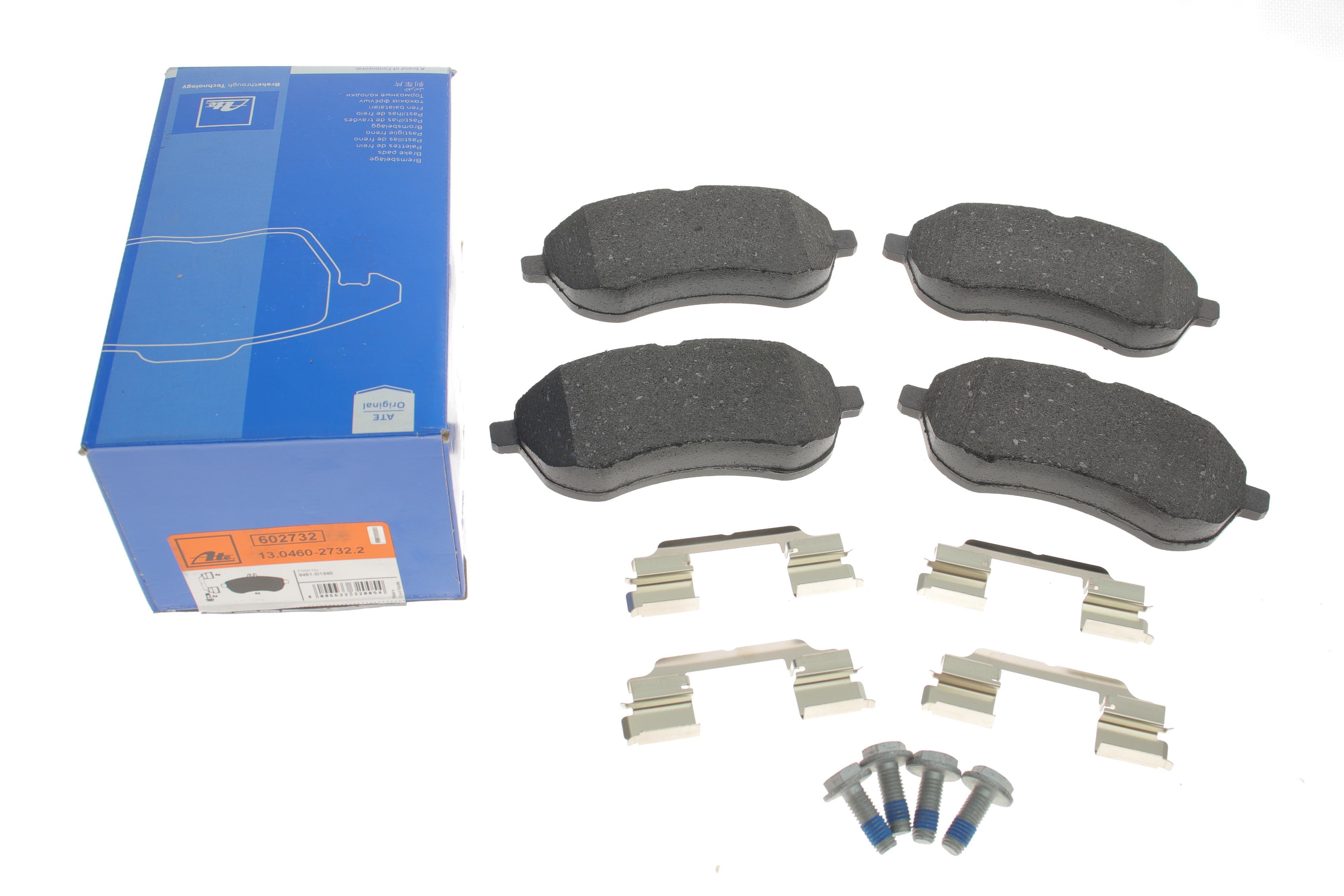 Колодки гальмівні (передні) MB C-class (W204/W205) 07-/E-class (W212) 09-16 (Lucas/TRW)