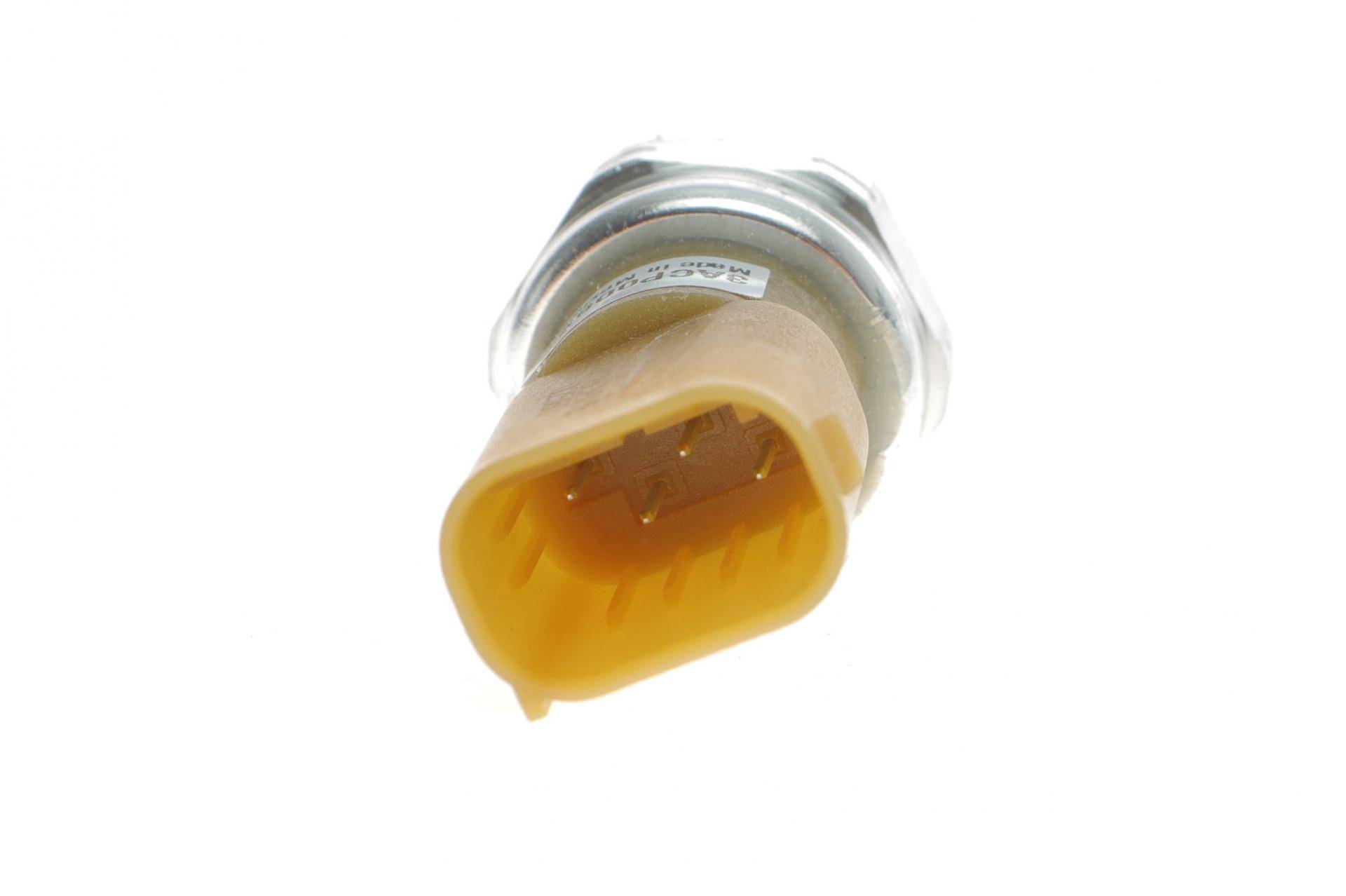 Датчик тиску кондиціонера Tesla Model 3 17-