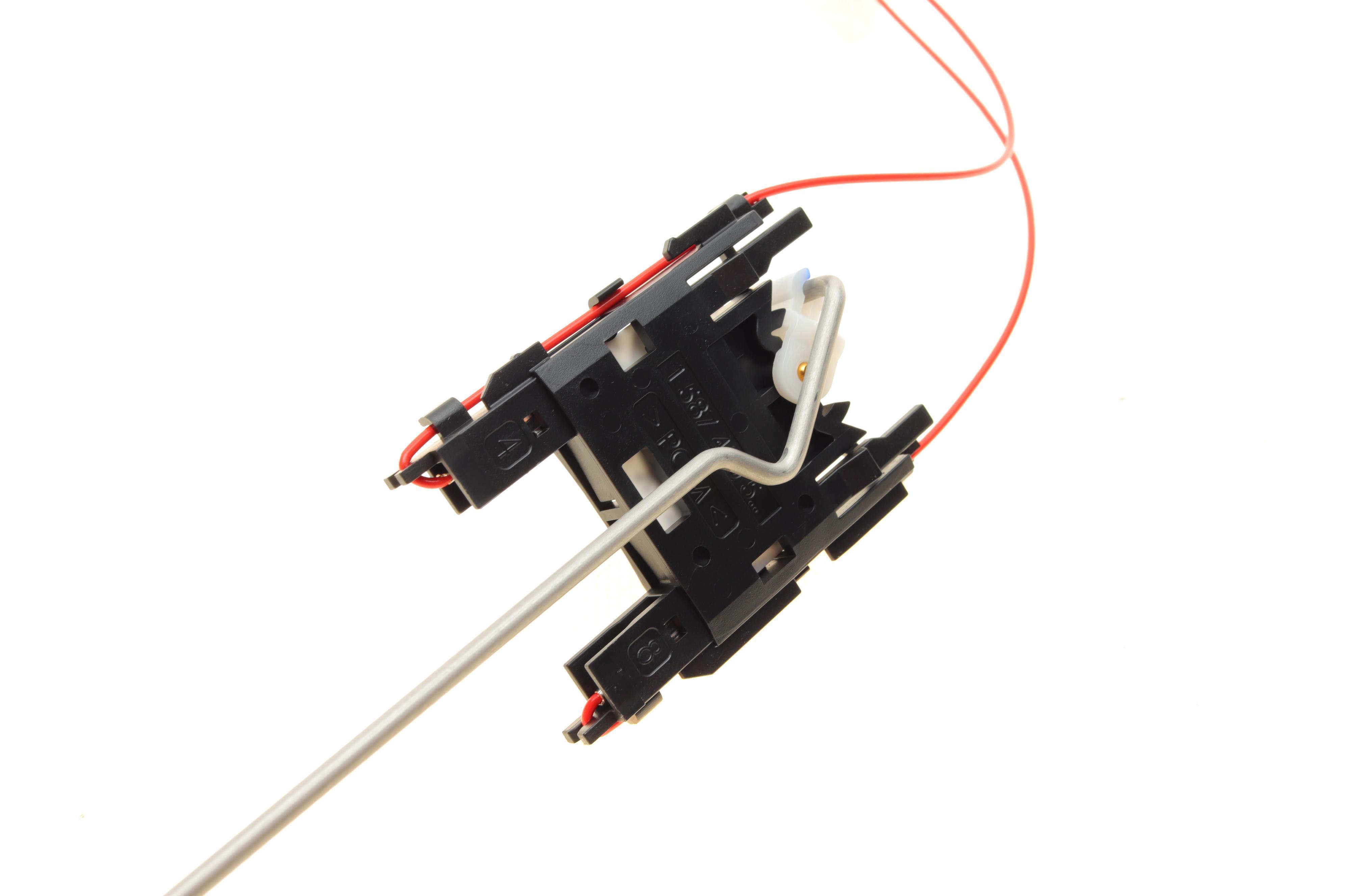 Датчик рівня палива Toyota Avensis/Corolla 01-08