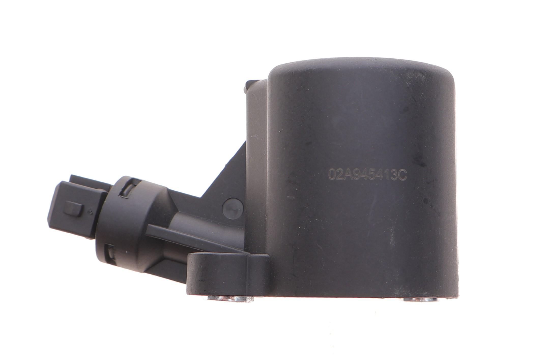 Датчик увімкнення заднього ходу Skoda Octavia/VW Passat/Golf III/IV 1.0-3.2 88-06