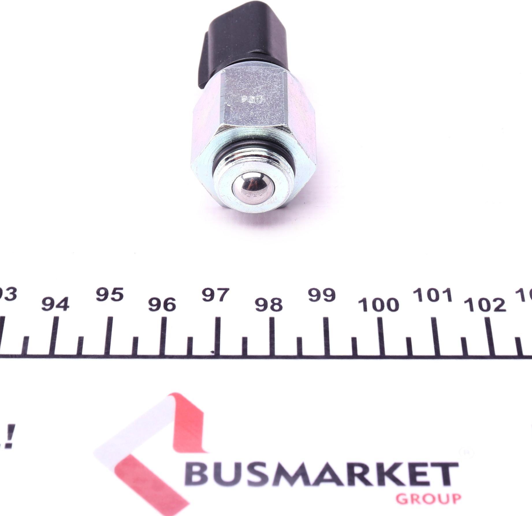 Датчик увімкнення заднього ходу Ford Transit Connect 1.8 02-13/Focus/Galaxy 1.4-2.5 98- (M16x1)