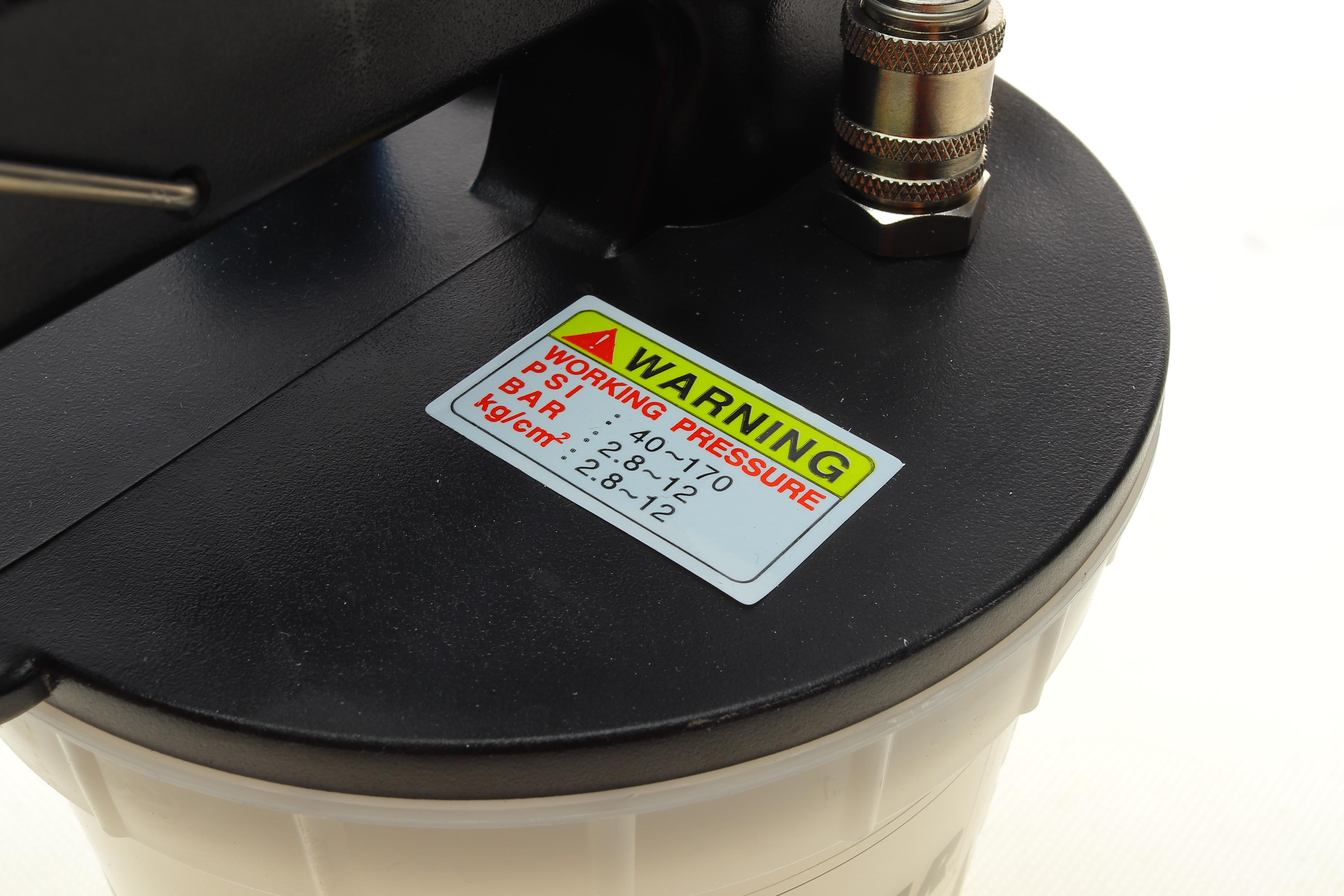 Пристрій для прокачки гальмівної системи