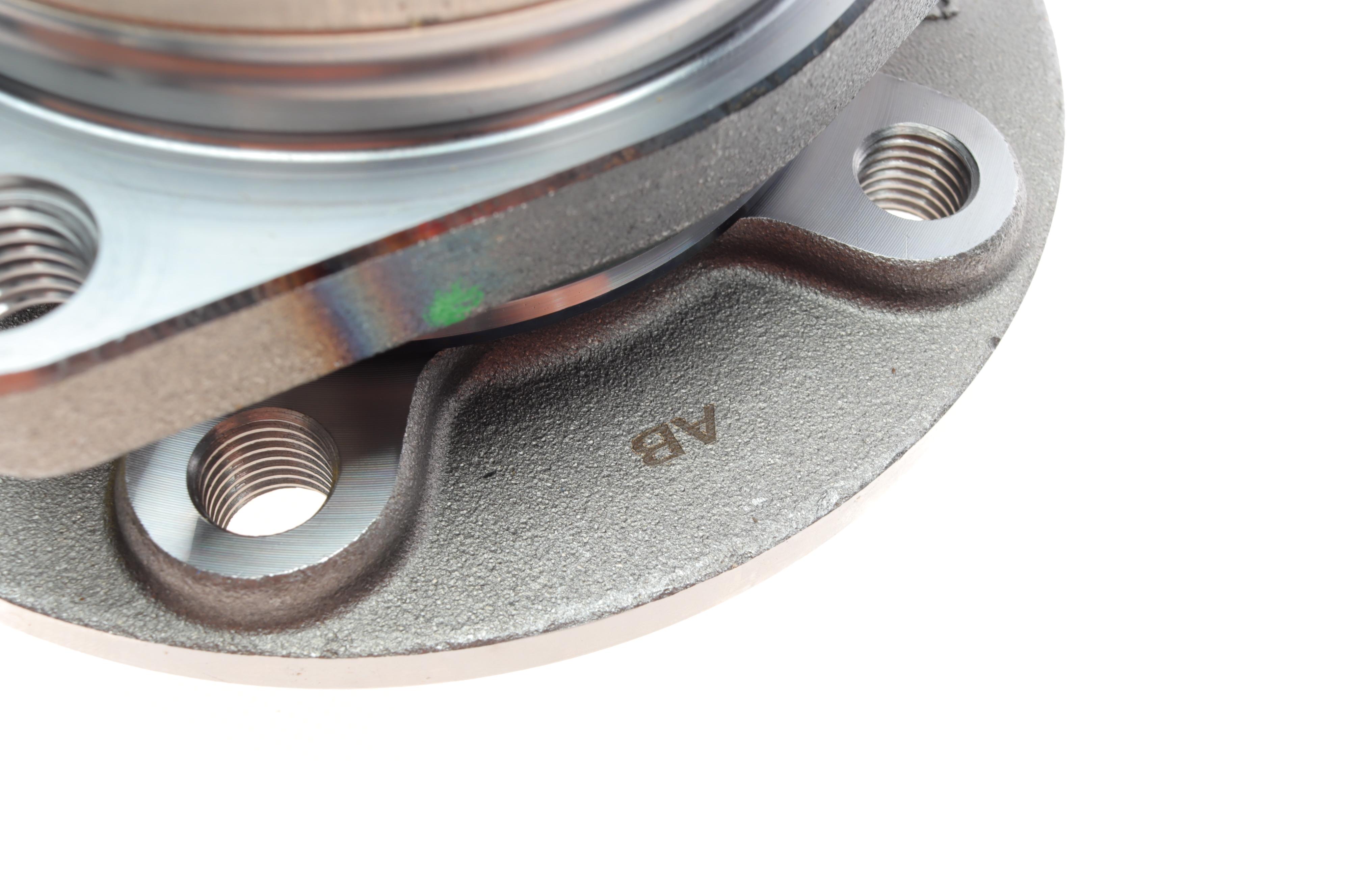 Підшипник маточини (передньої/задньої) Opel Signum/Vectra C 1.8-3.2 V6 02- (+ABS)