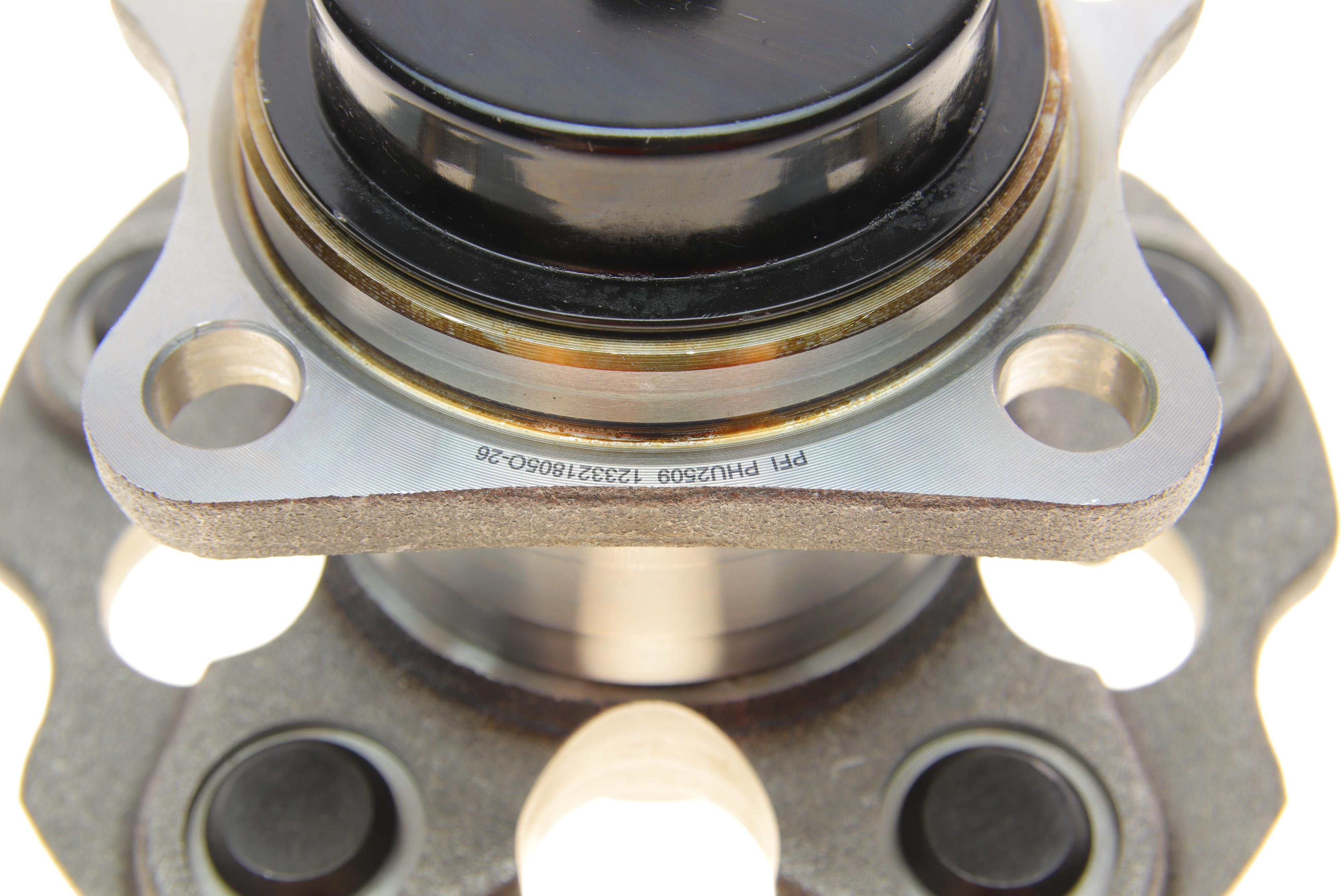 Підшипник маточини (задньої) Toyota Prius 1.8 Hybrid 12-17