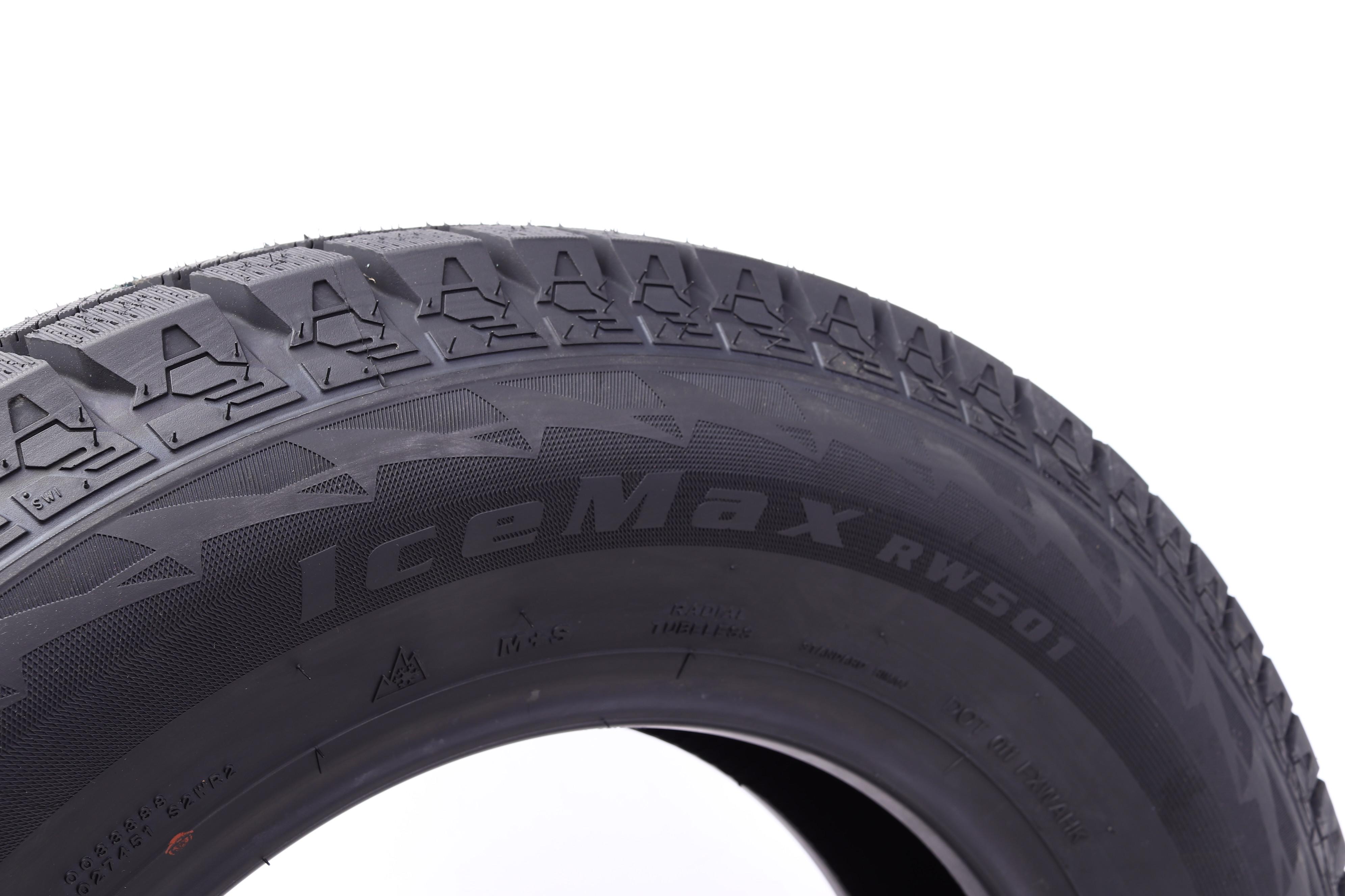 Шина IceMax RW501 205/70 R15 C 106/104S (зимова)