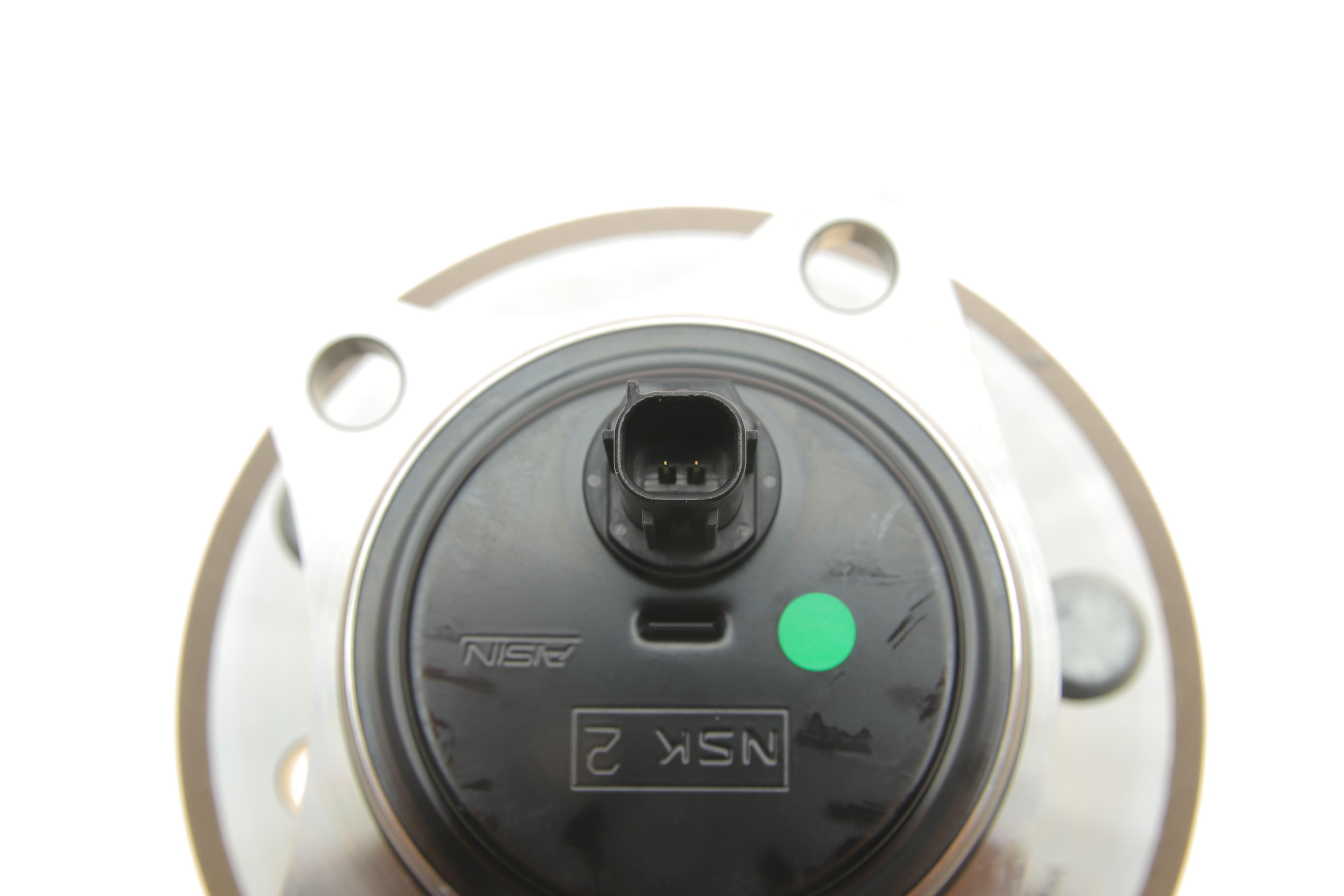 Підшипник маточини (задньої) Toyota Camry 2.0/2.5/3.5 11- (R) (+ABS)