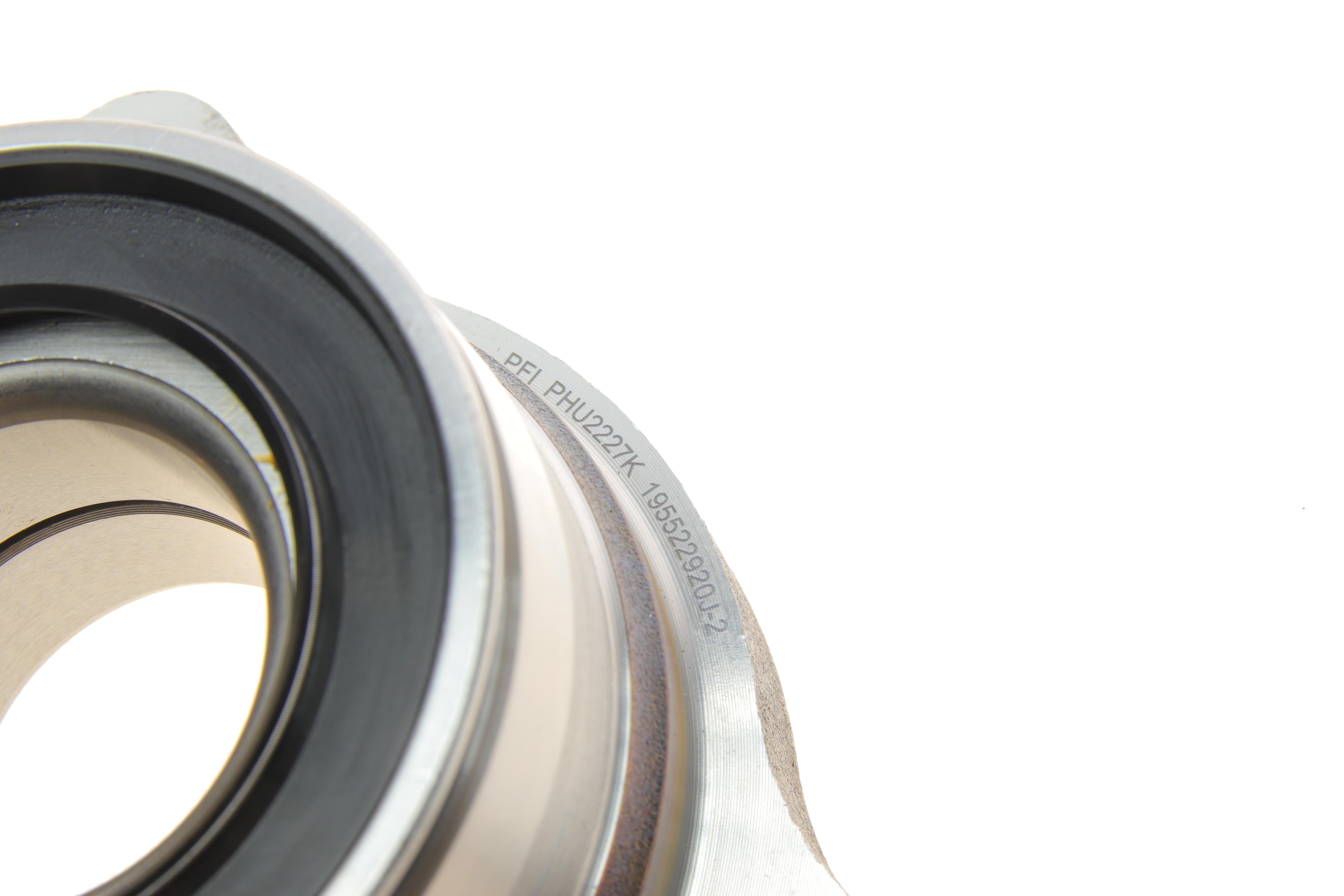 Підшипник маточини (задньої) Toyota Land Cruiser 200 07- (+ABS)