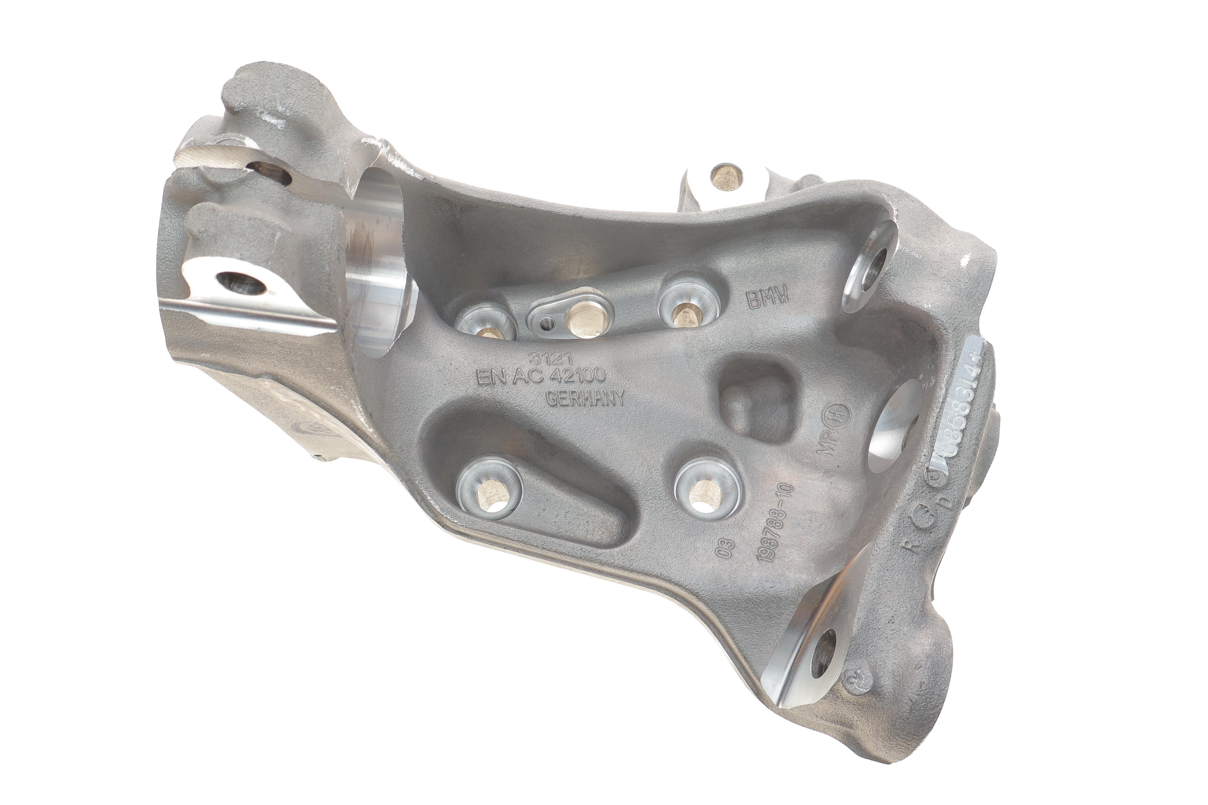 Кулак поворотний (цапфа) BMW 4 (F36/F33/F83/F32/F82) 13-21 N47/N20/N55/N26/N57/B48/B58 (R)