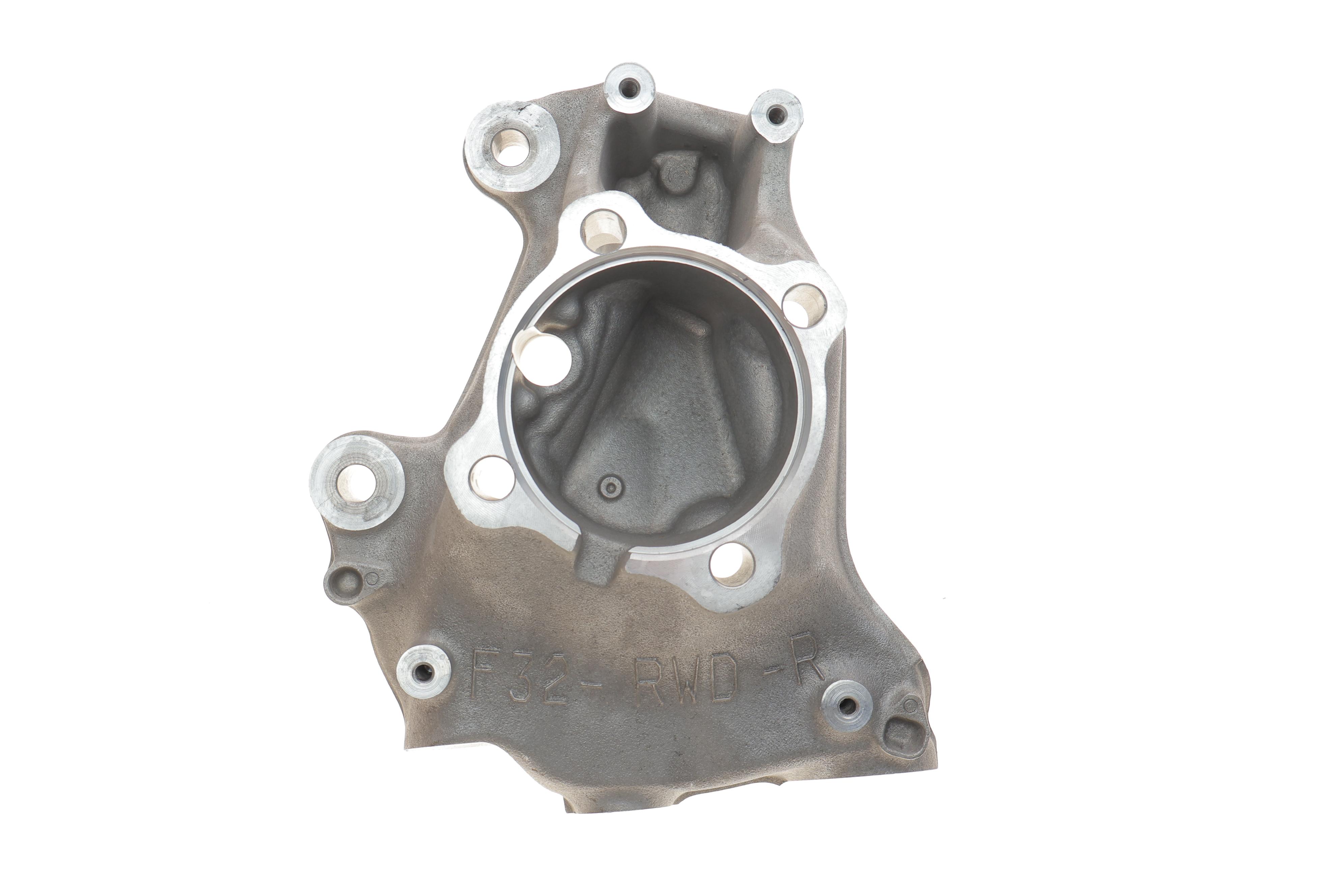 Кулак поворотний (цапфа) (R) BMW 4 (F36/F33/F83/F32/F82) 13-21 N47/N20/N55/N26/N57/B48/B58