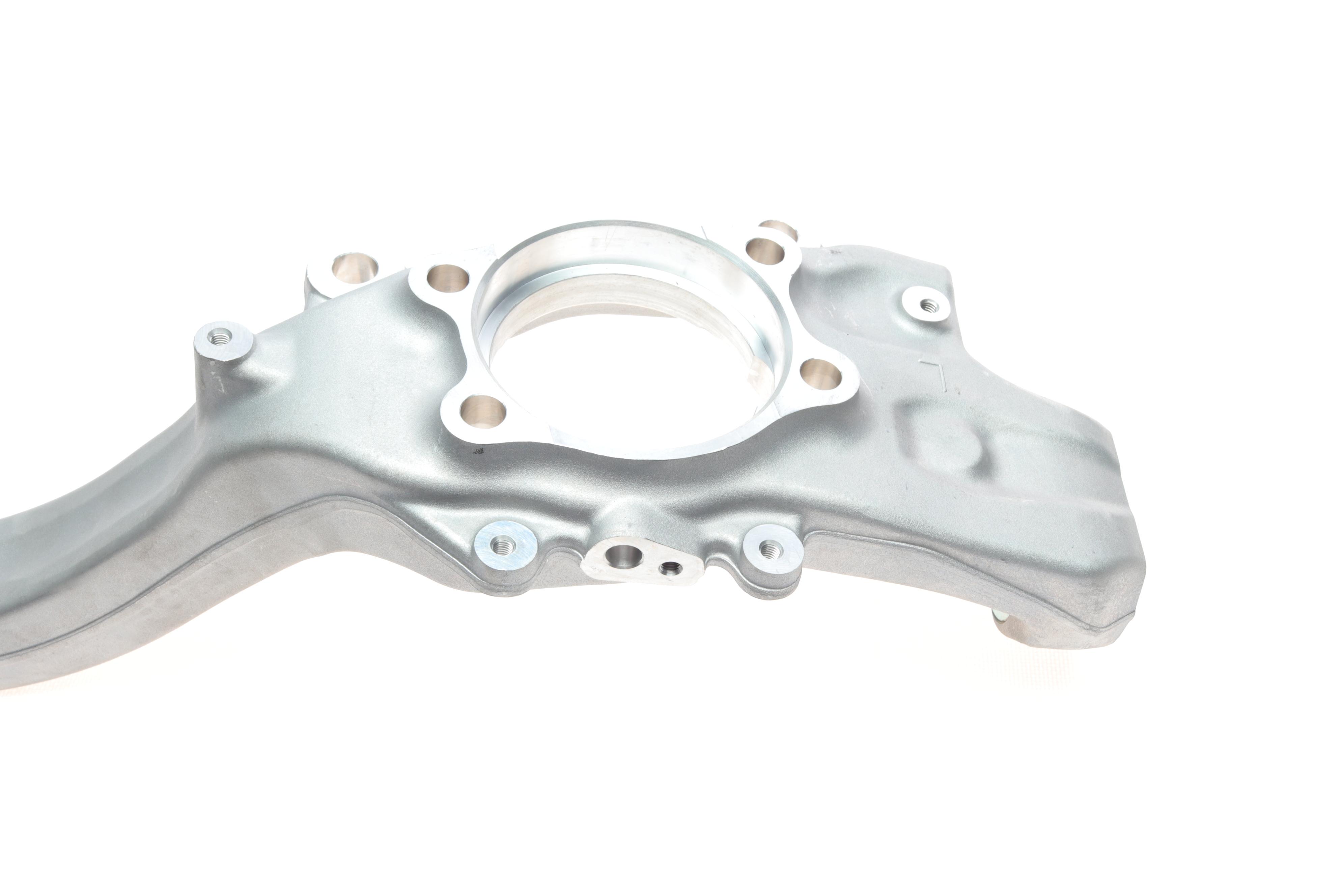 Кулак поворотний (цапфа) Audi A6 2.4-4.2 04-11 (L) (передня)