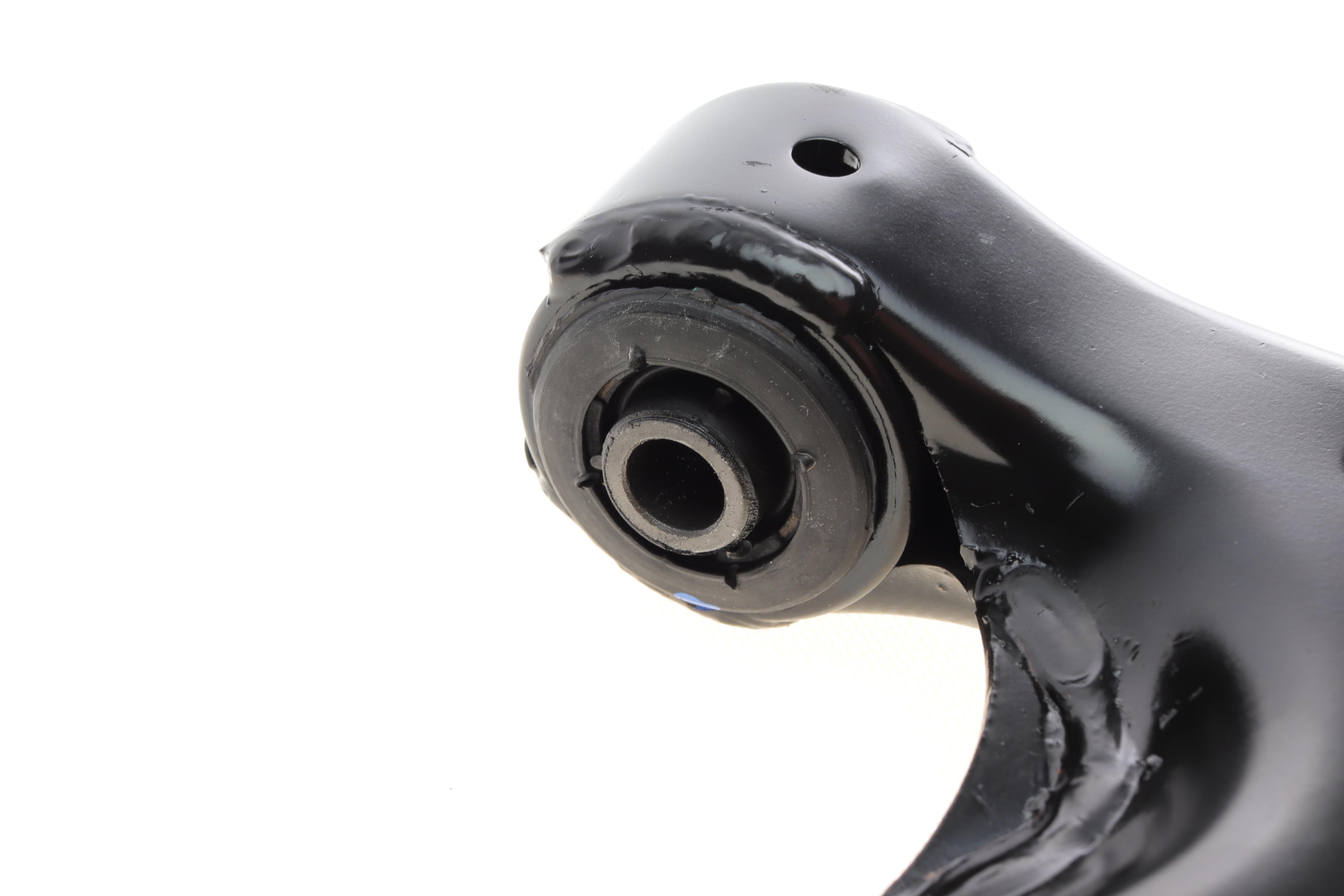 Важіль підвіски (передній/знизу) (R) Opel Astra H 04-14/Meriva B 10-17/Zafira B 05-15 (з кульовою)