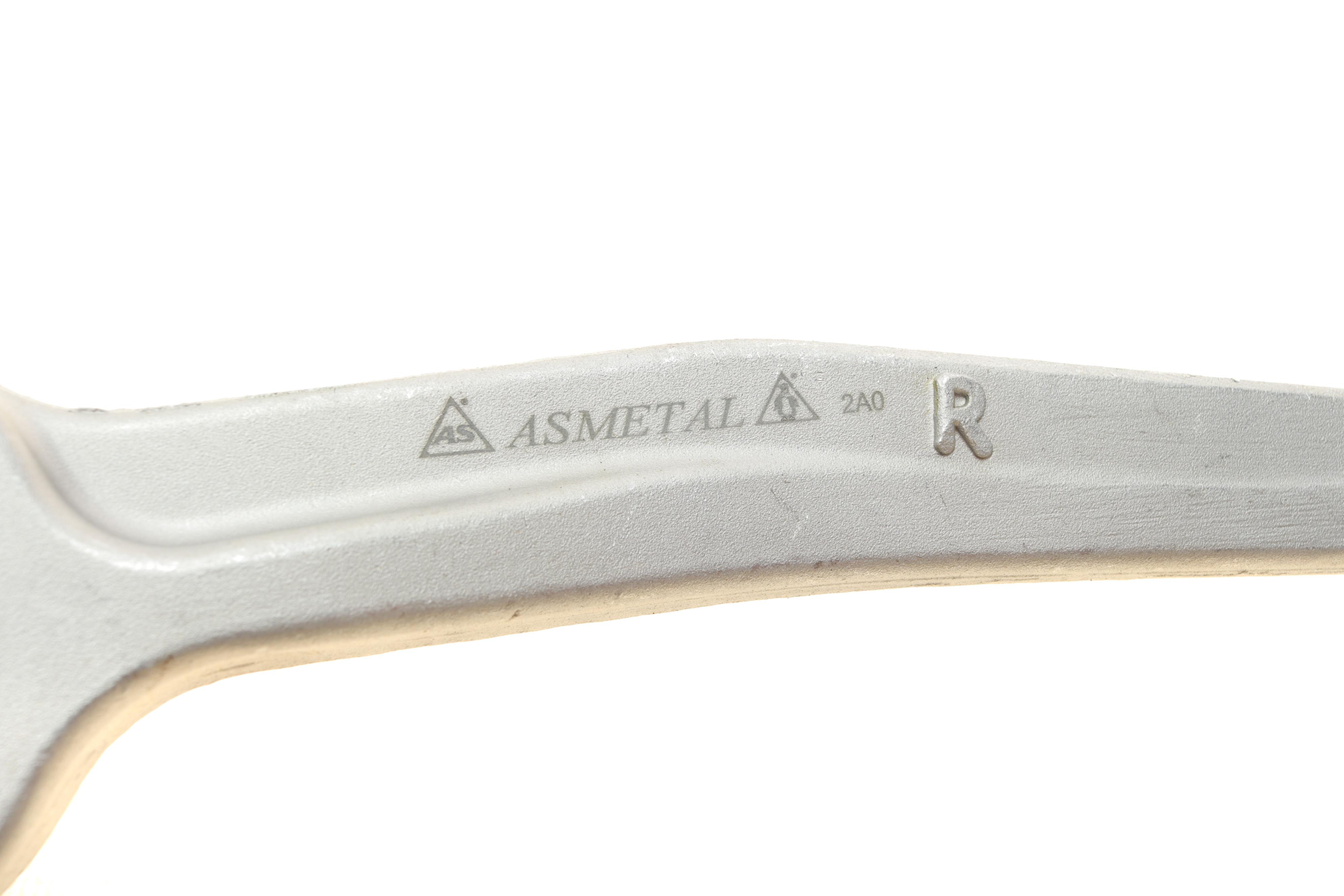 Важіль підвіски (передній) (R) Audi A4/Q5 07-