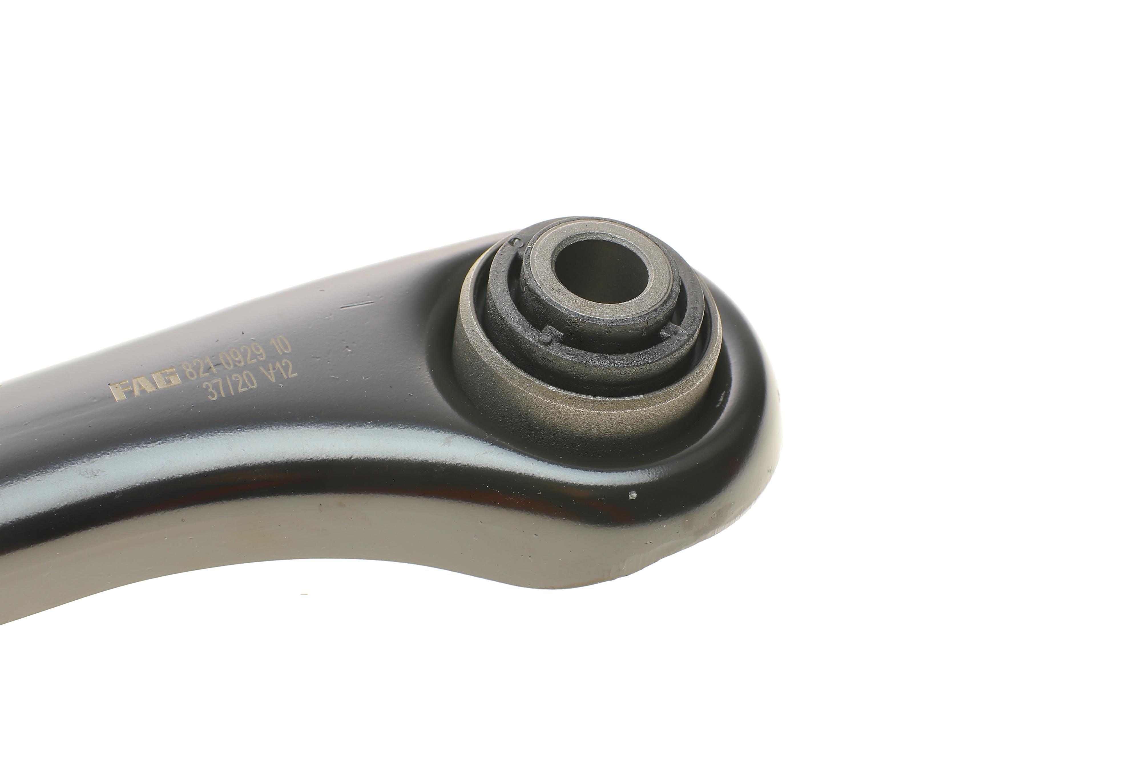 Важіль підвіски (задній/знизу) (R) Audi A3/Q3/Skoda Octavia II/SuperB/VW Golf V/VI/Passat/Touran 03-