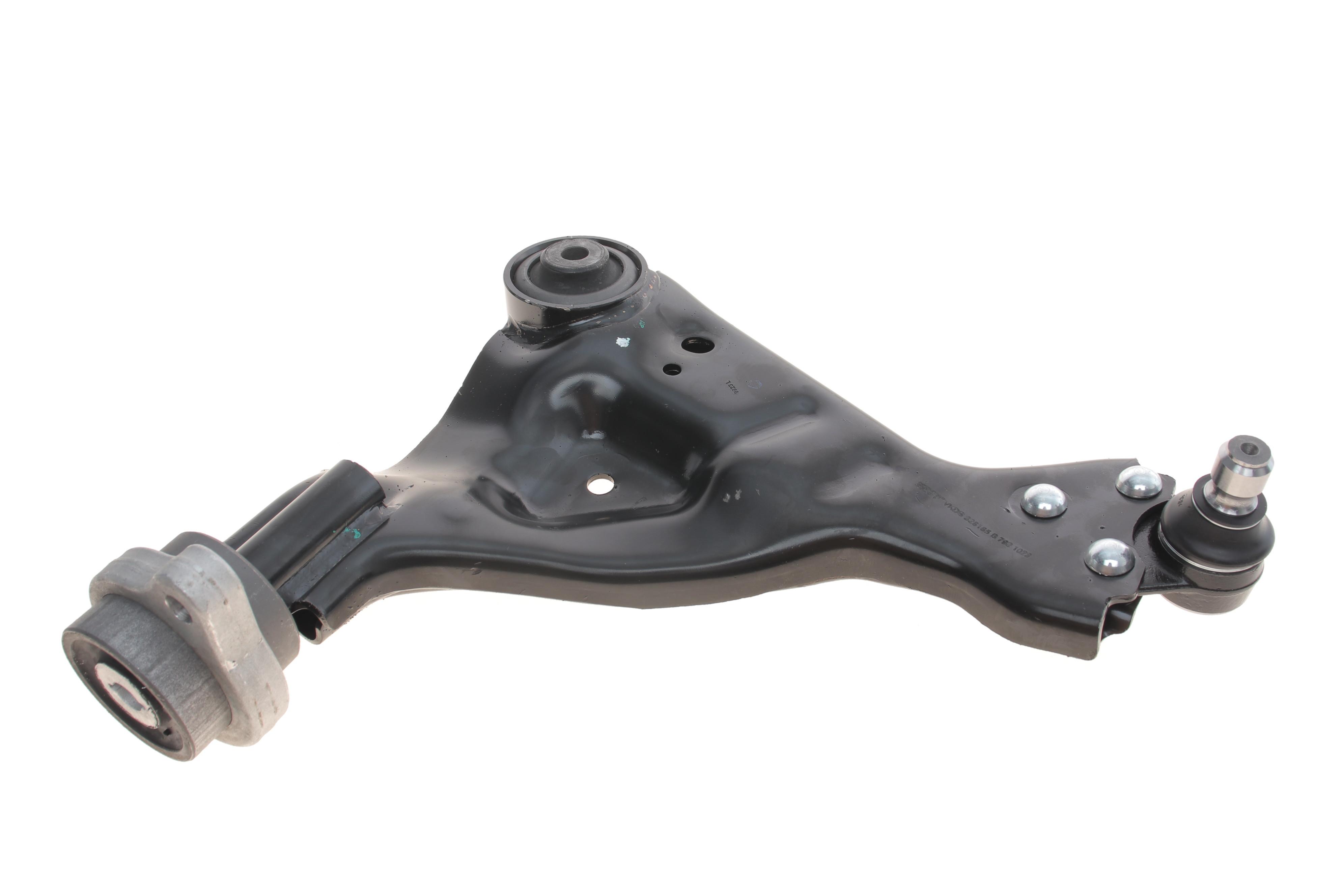 Важіль підвіски (передній/знизу) (L) MB Vito (W639) 03-