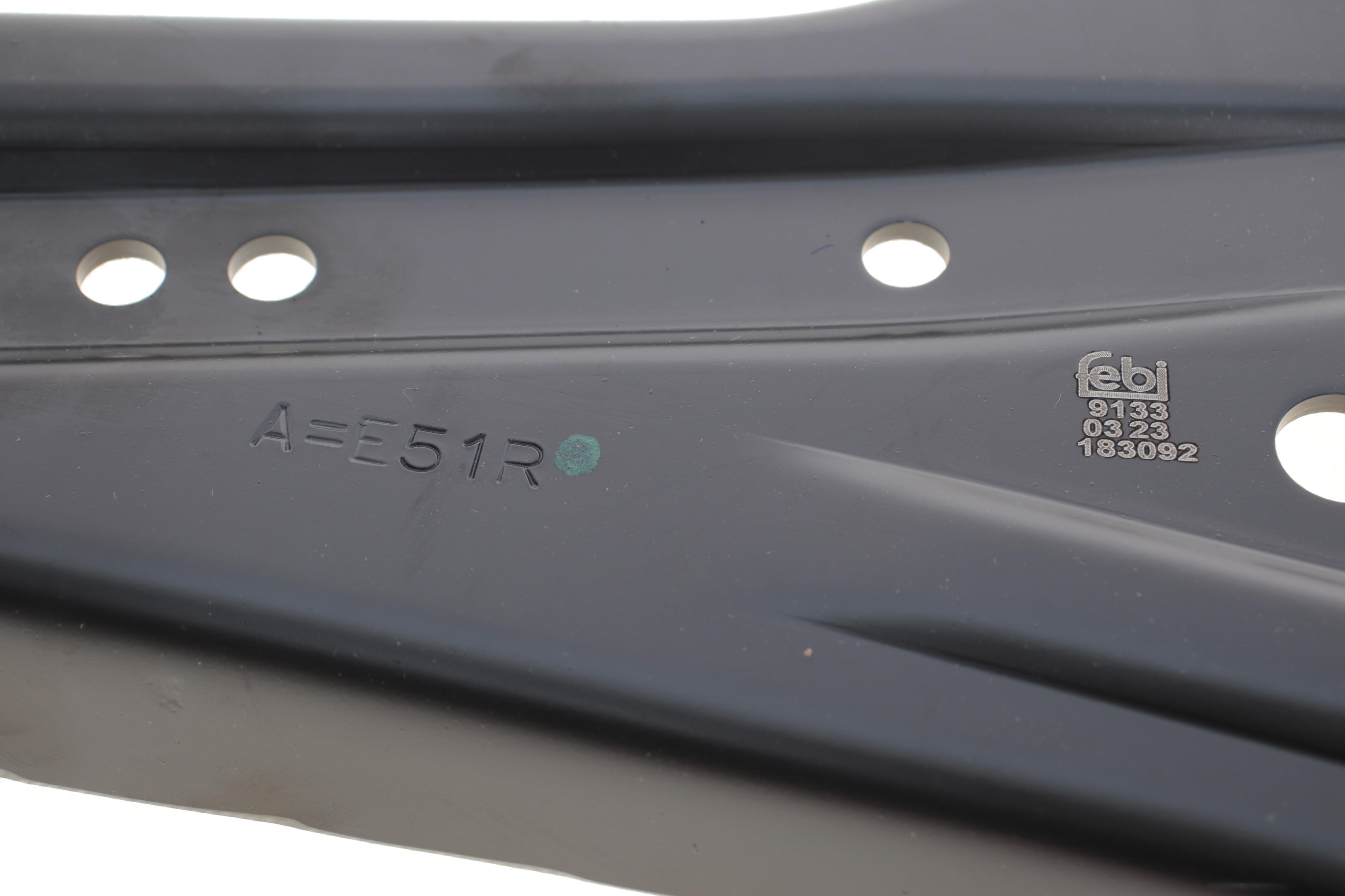 Важіль підвіски (задній/спереду) (R) Skoda Superb III/VW Passat B8 1.4-2.0 15- (з підшипником)