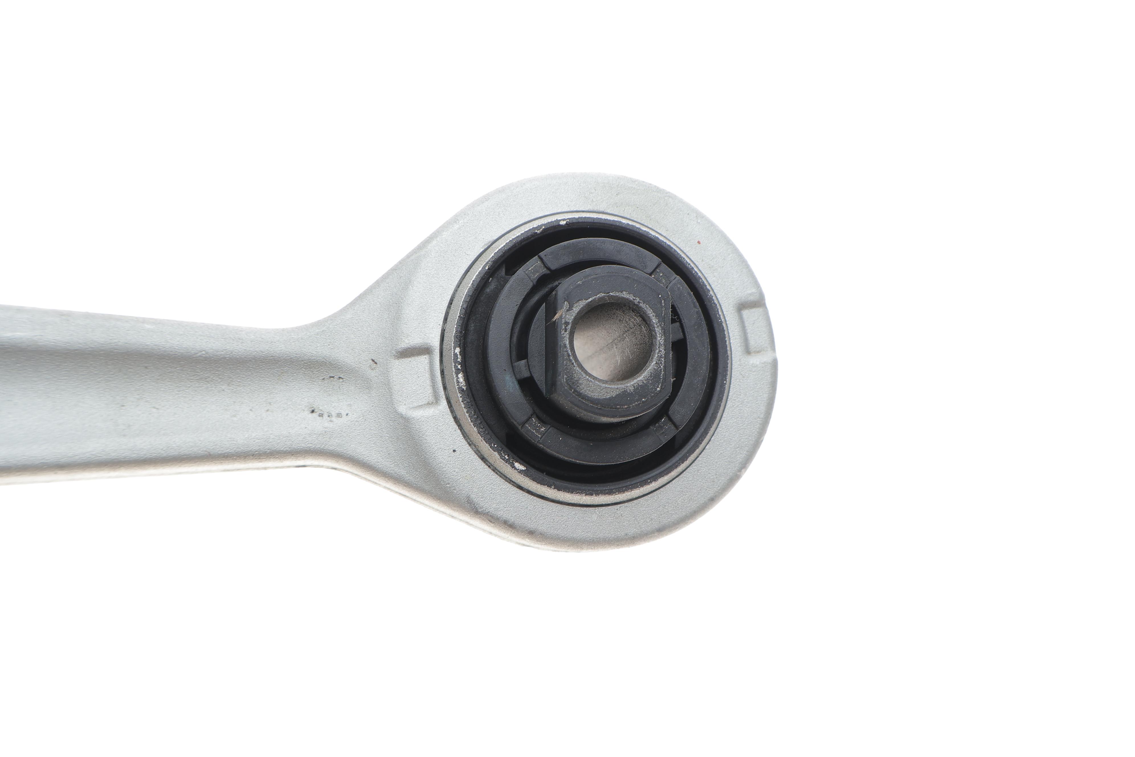 Важіль підвіски (передній/знизу/спереду) Audi A4/A6/A8/Skoda Super B/VW Passat 94-08