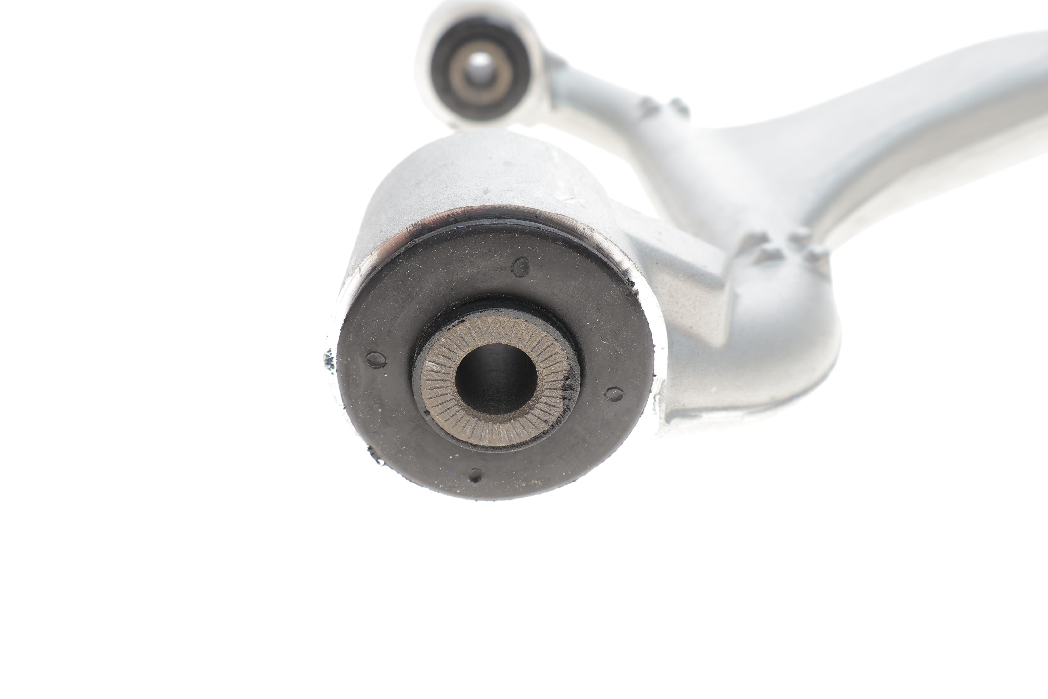 Важіль підвіски (передній/зверху) (L) MB M-class (W163) 98-05