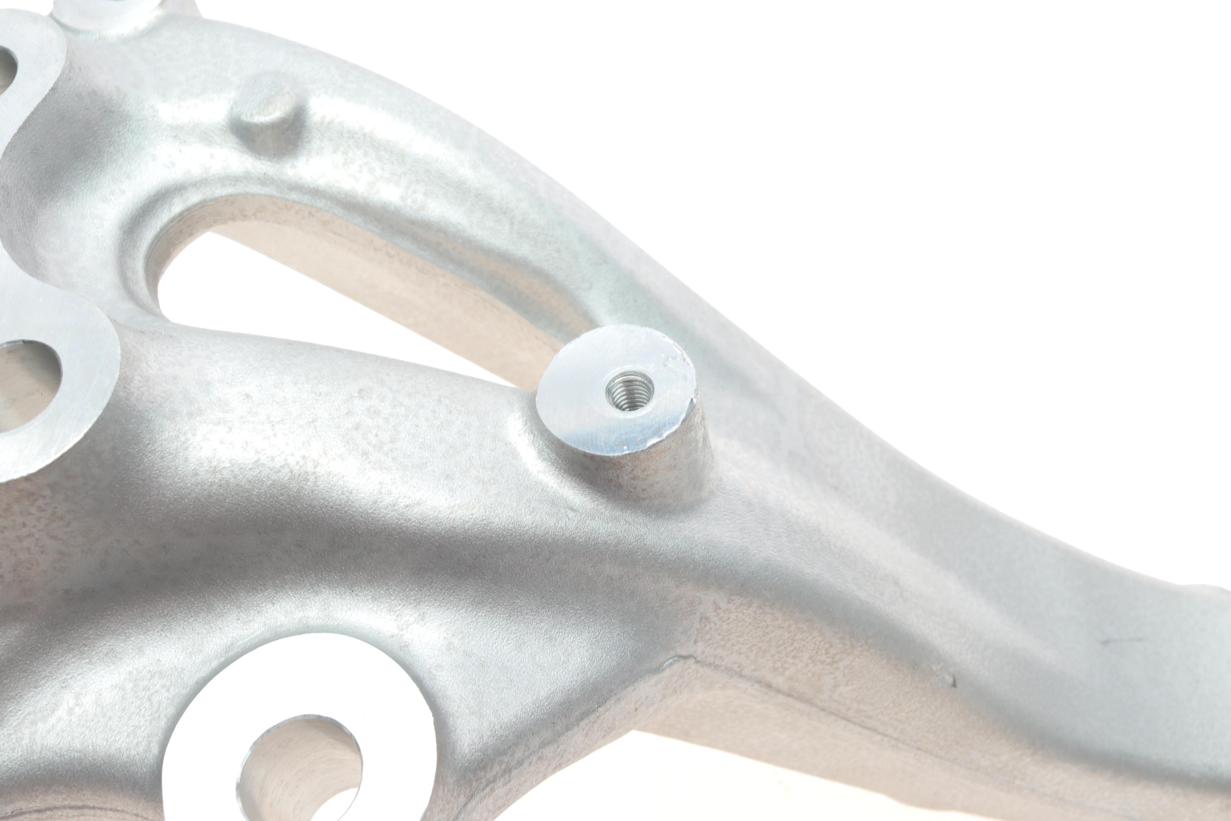 Кулак поворотний (цапфа) Audi A4 2.0/3.0 TDI 16- (L) (передня)