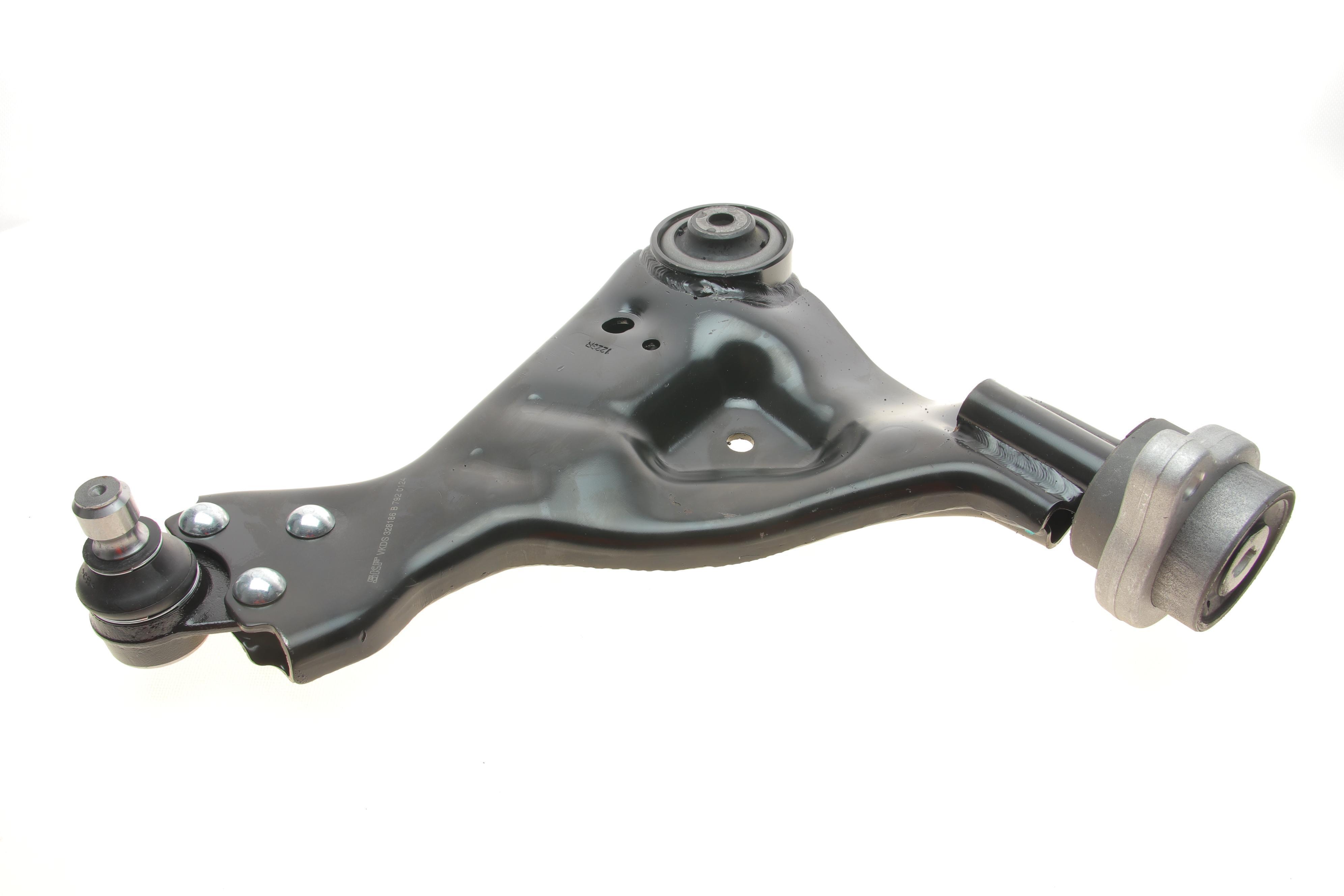 Важіль підвіски (передній/знизу) (R) MB Vito (W639) 03-