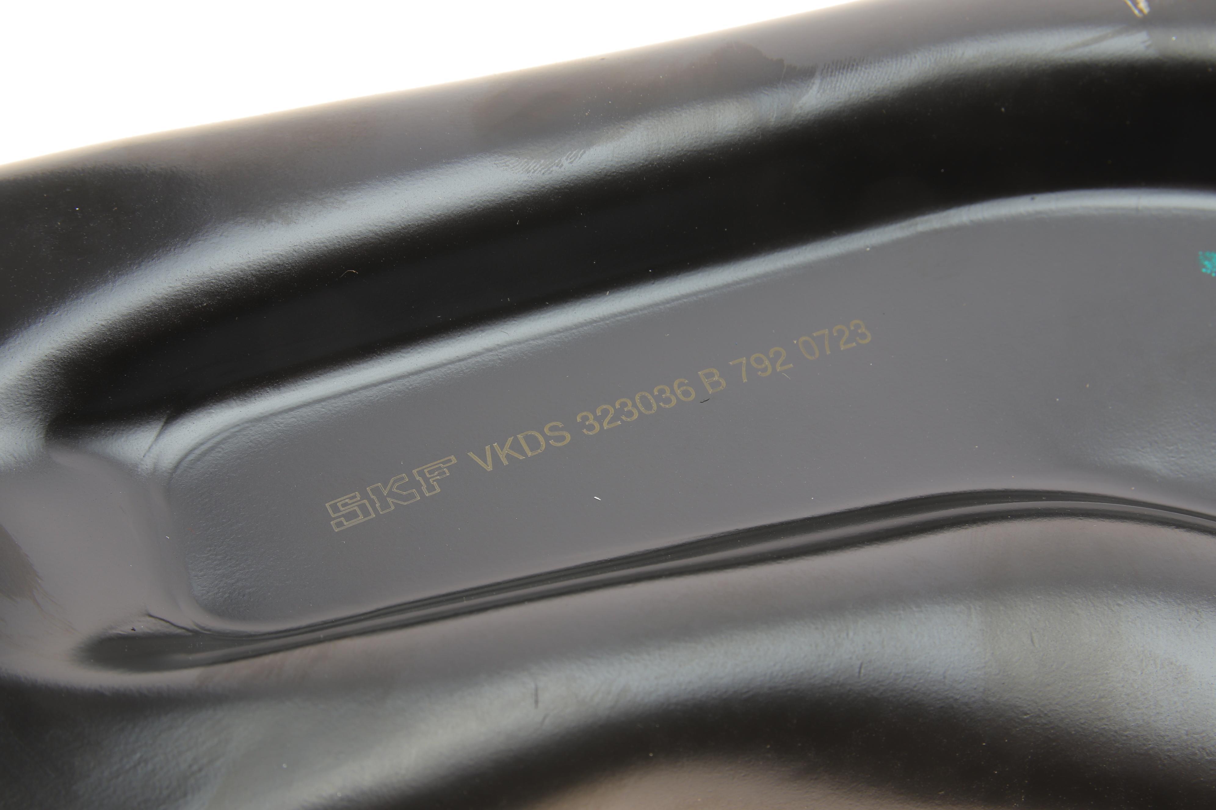 Важіль підвіски (передній/знизу) (L) Citroen C3 09-/Peugeot 207 06- (з кульовою)