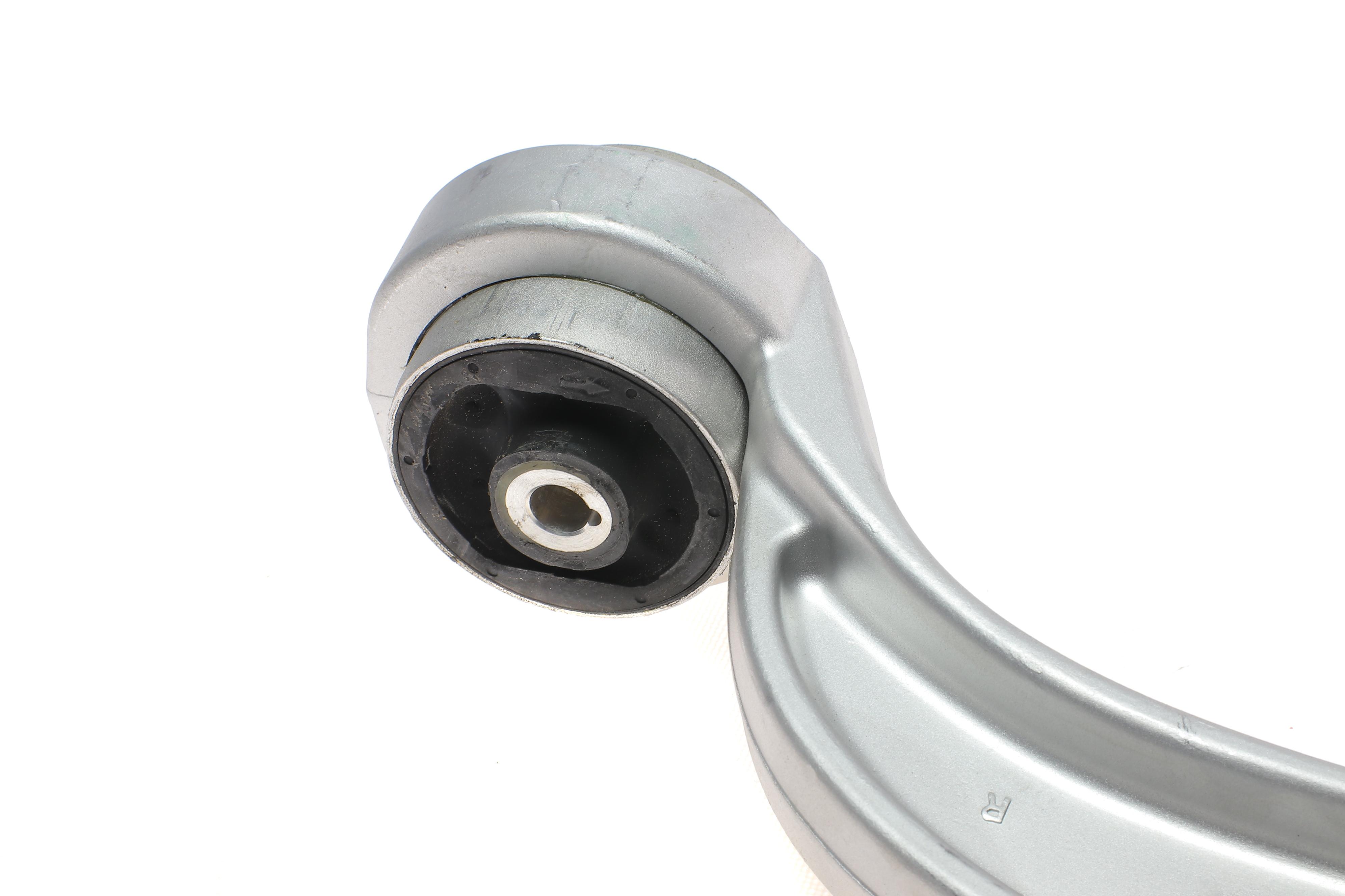 Важіль підвіски (передній/знизу/ззаду) (R) Audi A4 B8/A5/Q5 07-17