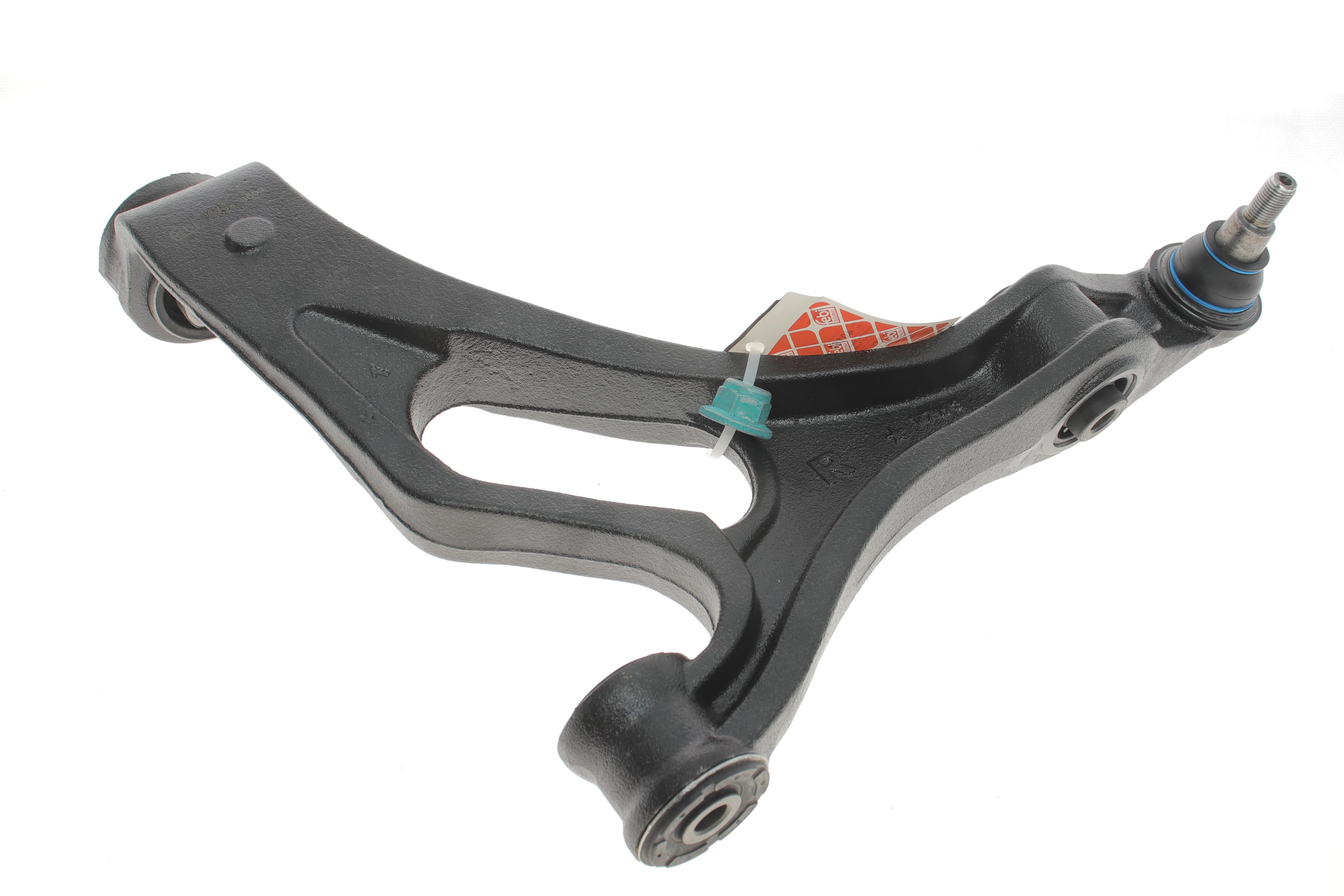 Важіль підвіски (передній/знизу) (R) Porsche Cayenne/VW Touareg 2.5TDI-6.0 02-