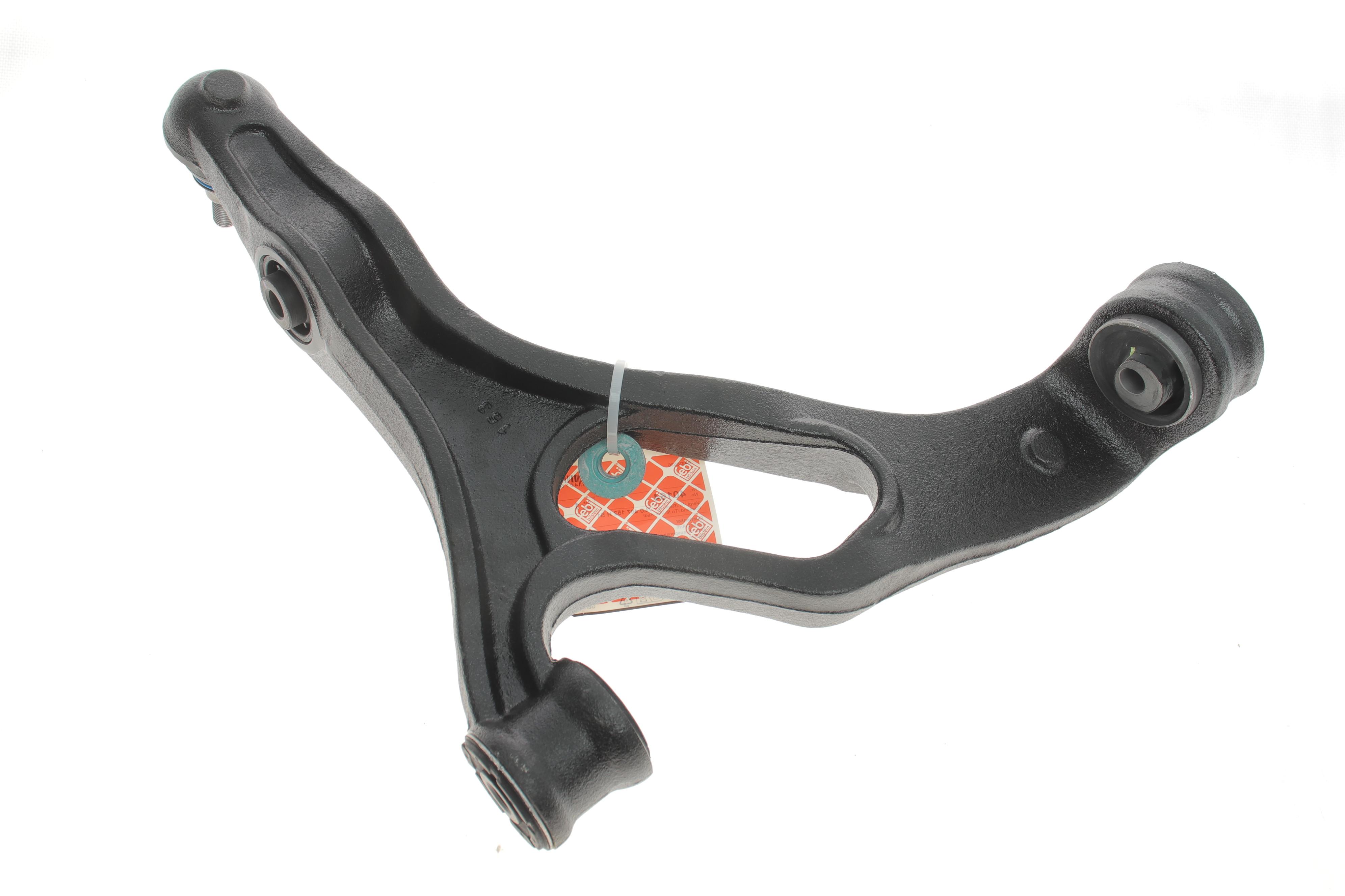 Важіль підвіски (передній/знизу) (R) Porsche Cayenne/VW Touareg 2.5TDI-6.0 02-