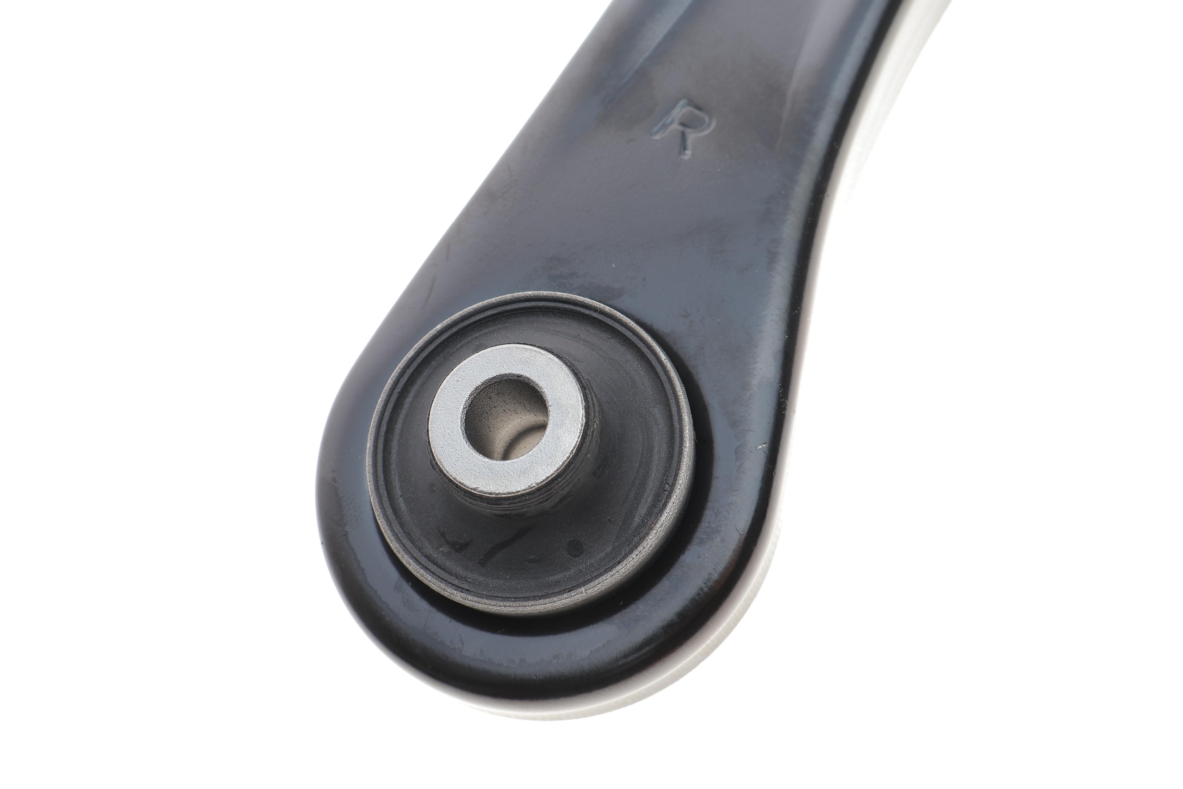 Важіль підвіски (передній/знизу) (R) Fiat Sedici/Suzuki SX4 06-