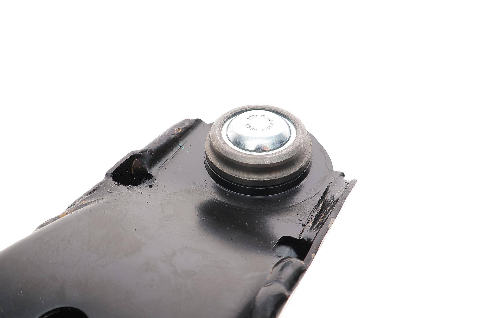 Важіль підвіски (передній/знизу) (L) Kia Sorento 09-15