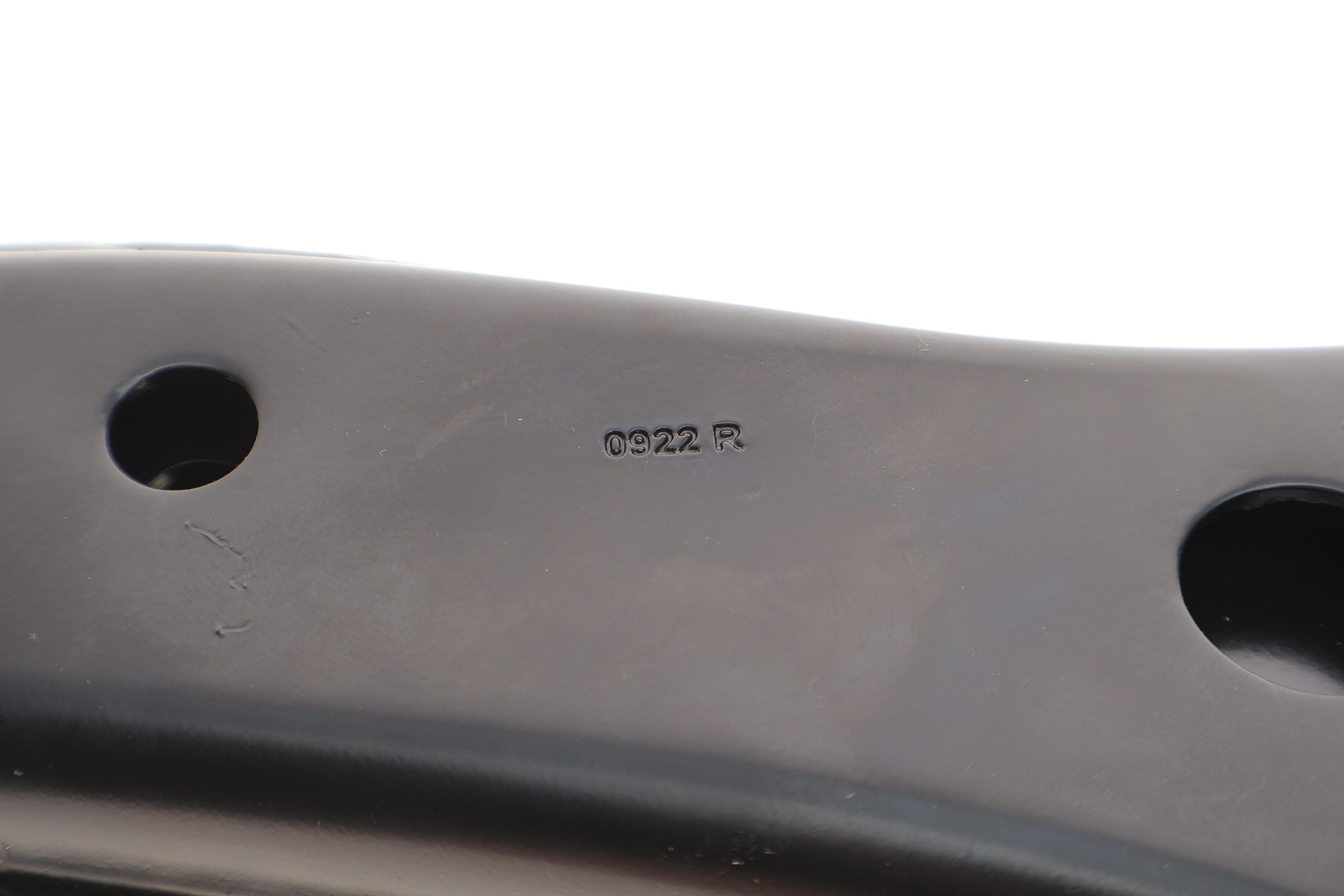 Важіль підвіски (передній/знизу) (R) Kia Sorento 09-15