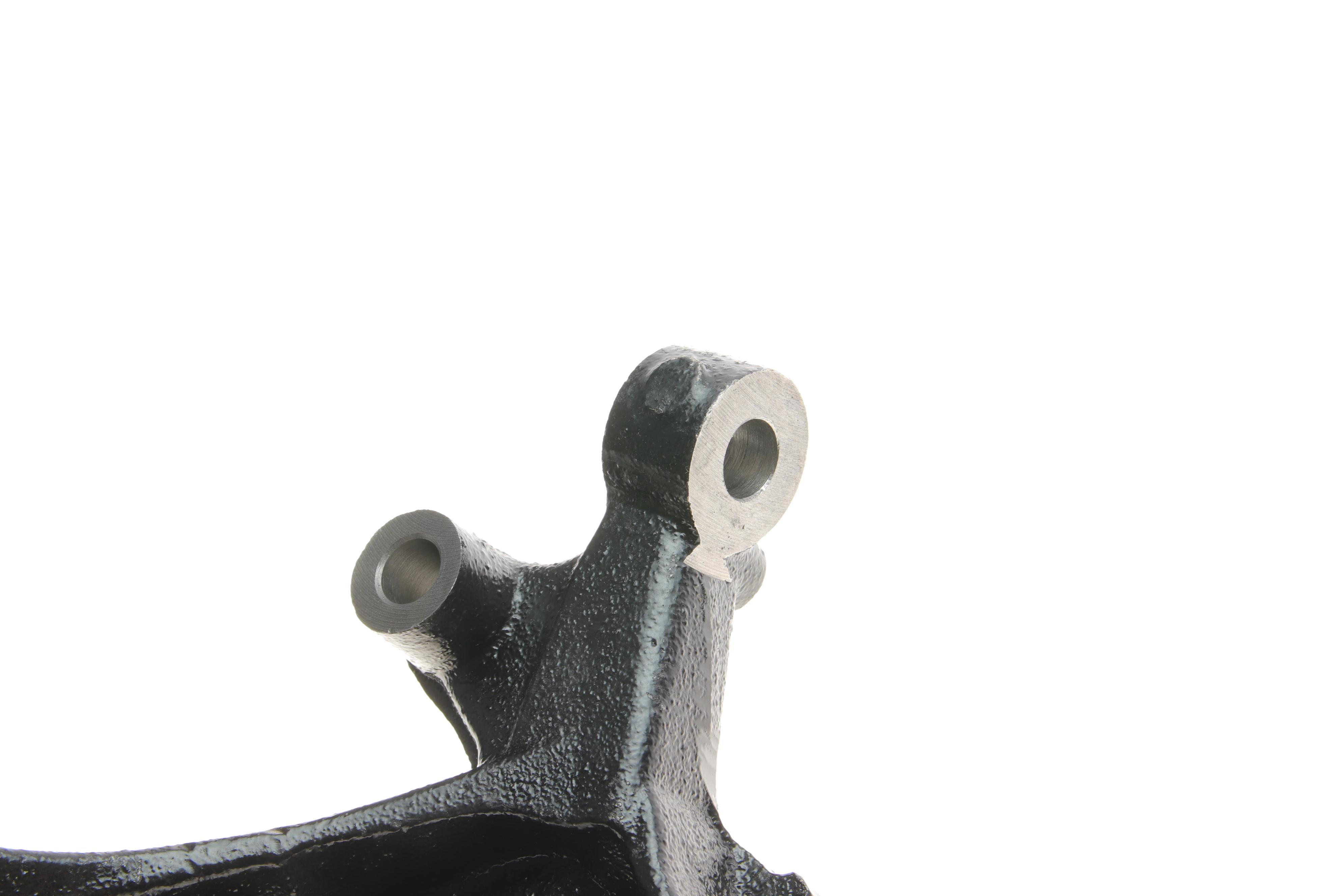 Кулак поворотний (цапфа) Skoda Octavia/VW Golf VII 12- (R) (задня)