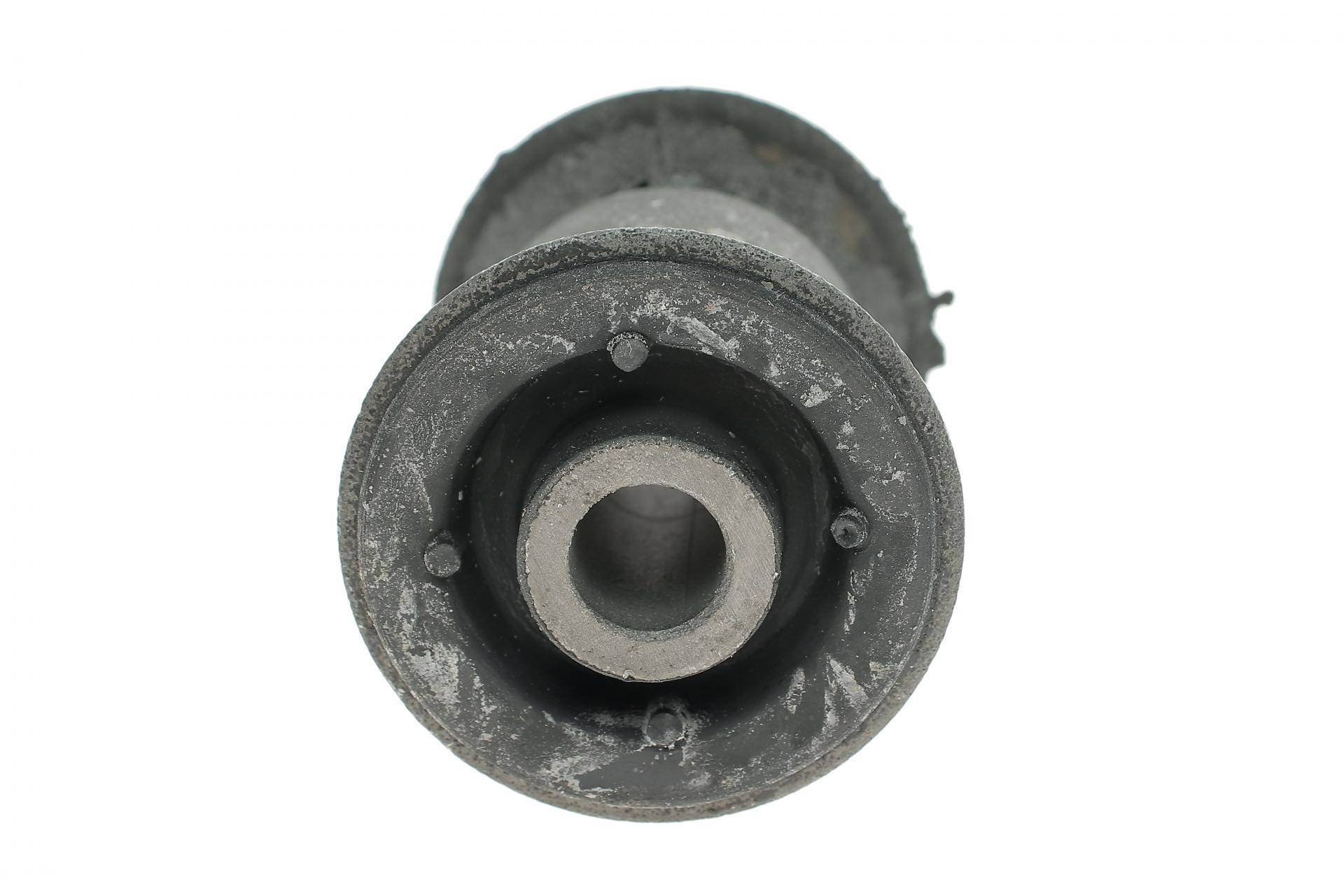 Сайлентблок важеля (переднього/знизу/спереду) Ford Mondeo III 00-07