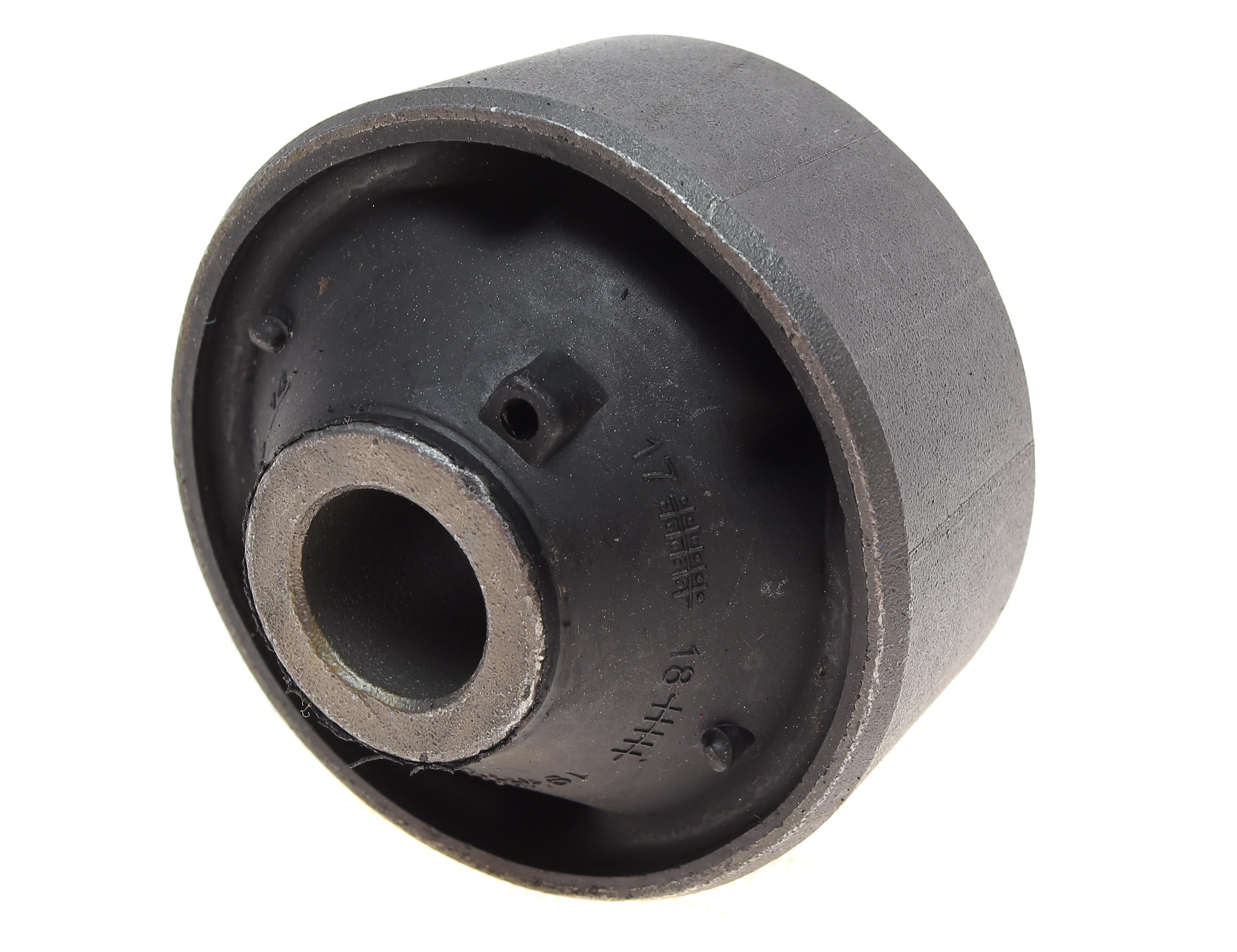 Сайлентблок важеля (переднего/снизу/сзади) Toyota Rav 4 06-