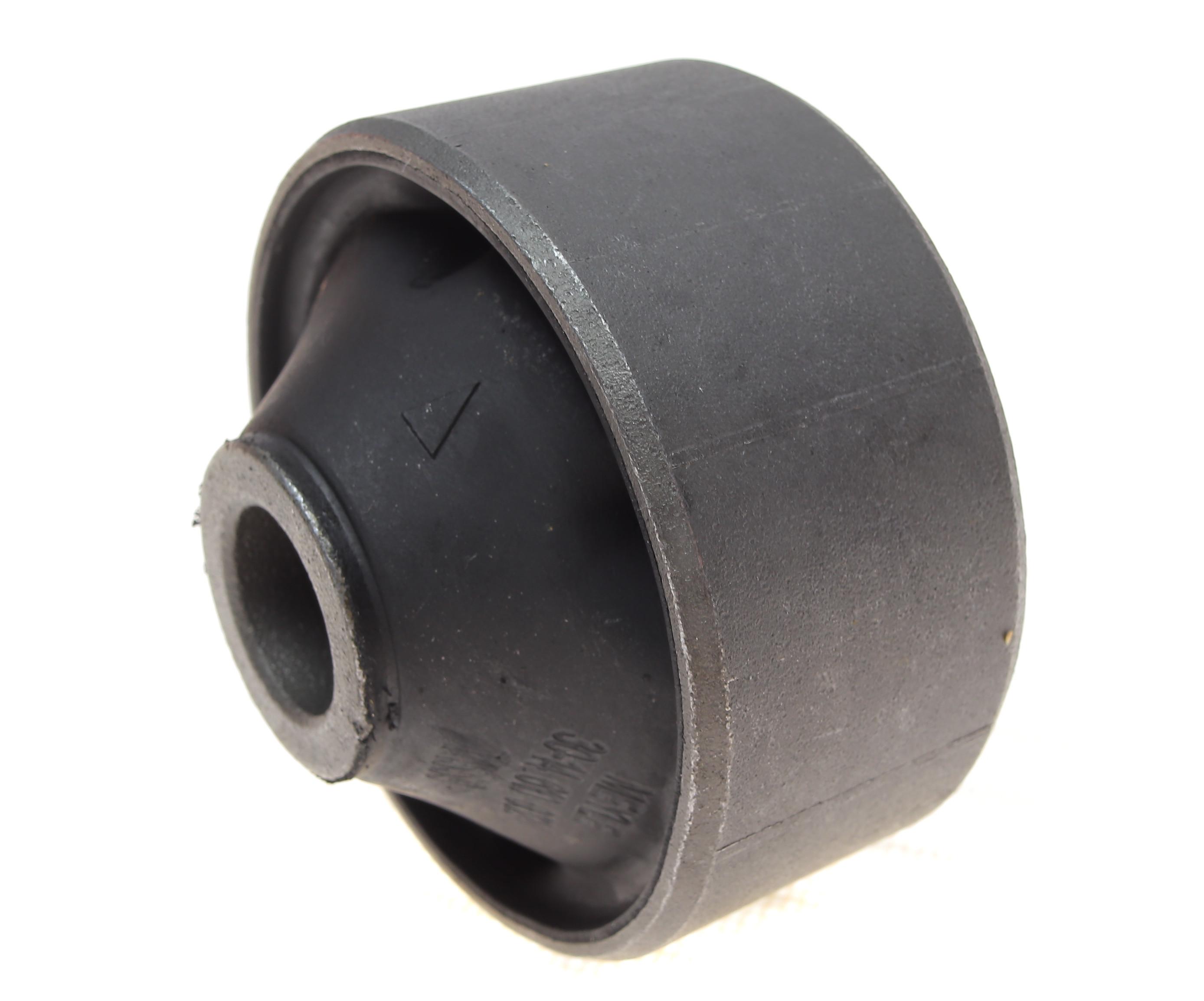 Сайлентблок важеля (переднего/снизу/сзади) Toyota Rav 4 06-