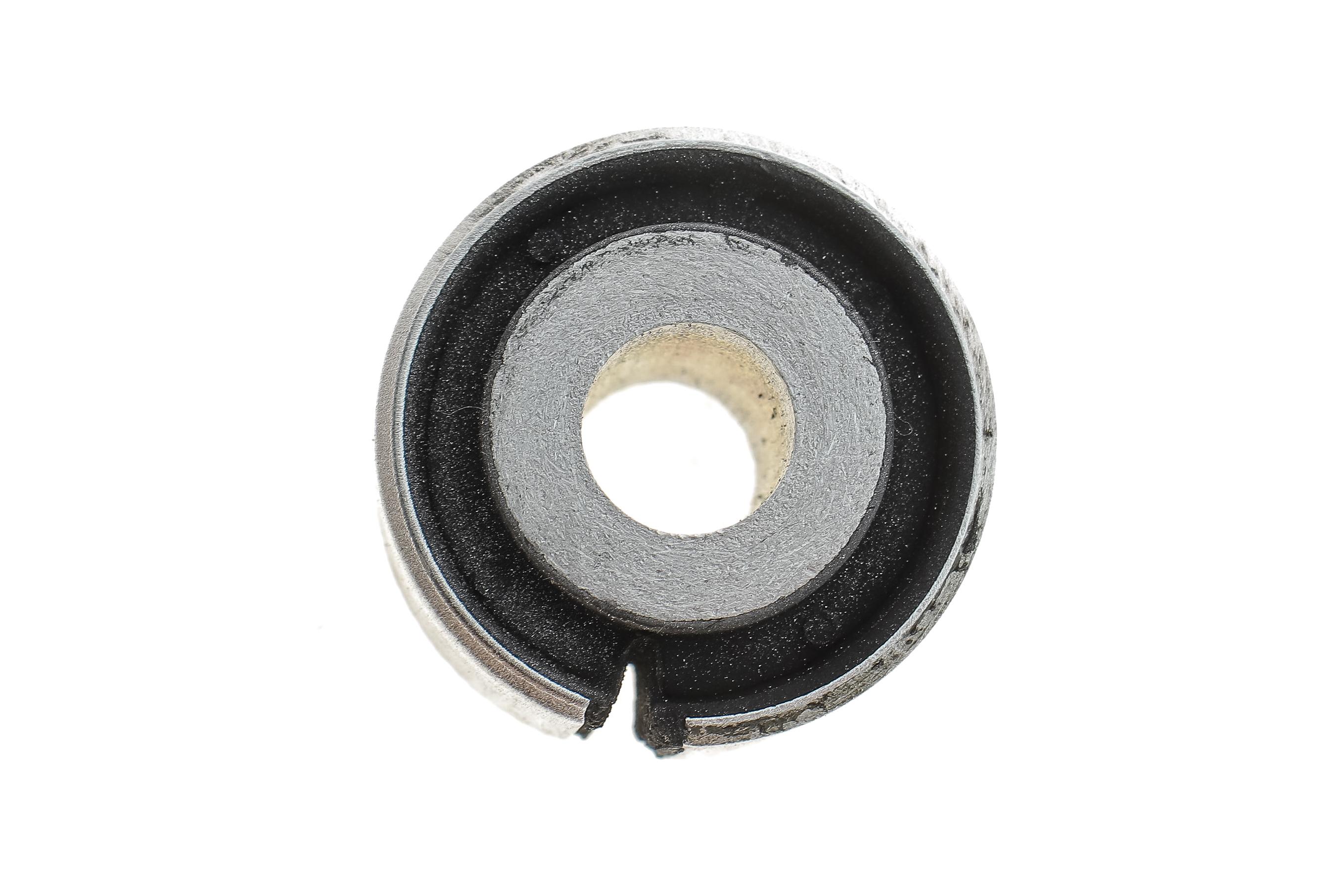 Сайлентблок важеля (переднього/знизу) Audi Q7/Porsche Cayenne/VW Touareg 02-