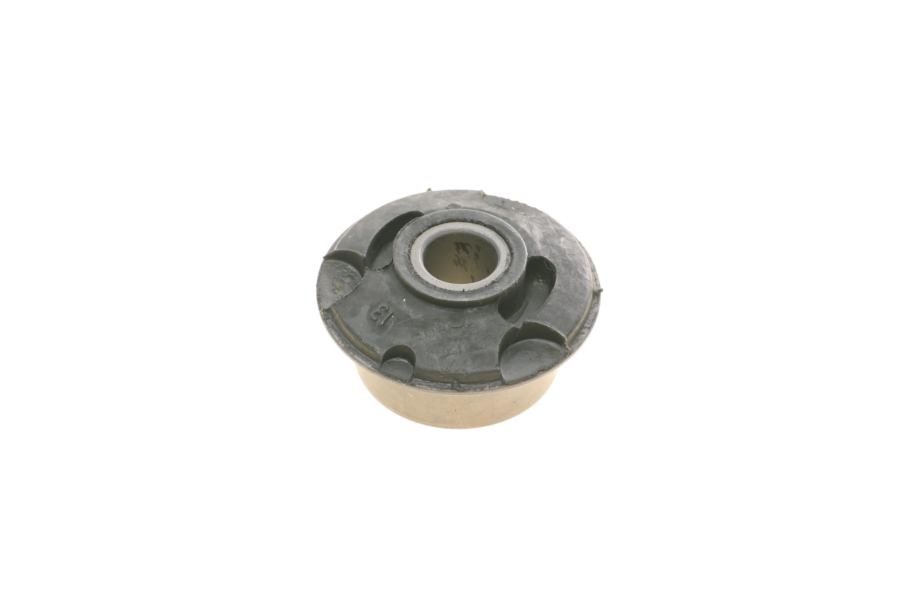 Сайлентблок важеля (переднього/знизу) Peugeot 205 83-90