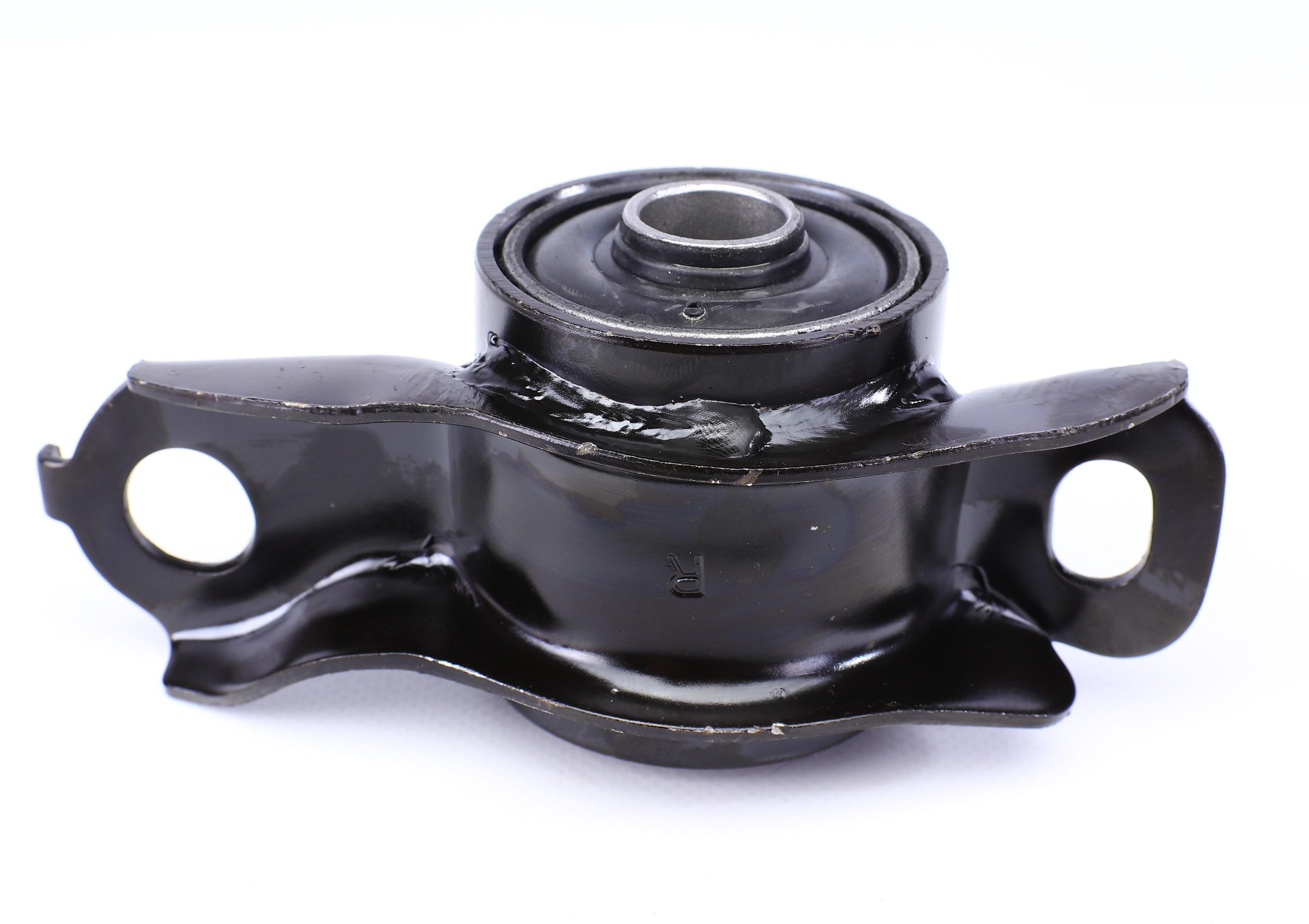 Сайлентблок важеля (переднього/ззаду) Mazda 626/MX-6/Xedos 6 IV 87-05 (R)