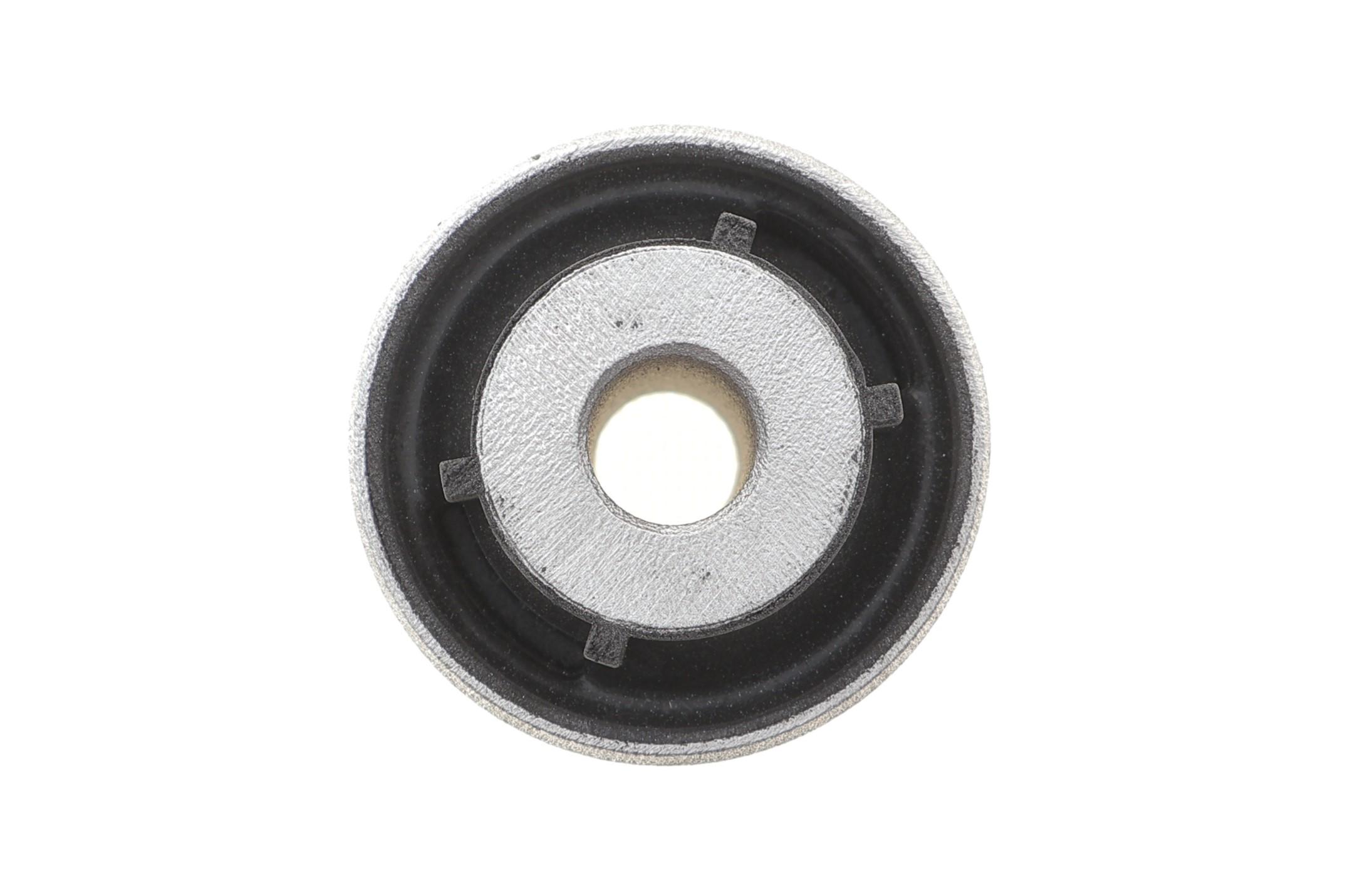 Сайлентблок важеля (переднього/всередині/ззаду) BMW 5 (F07/F10/F11/F18)/6 (F06/F12/F13) 10-