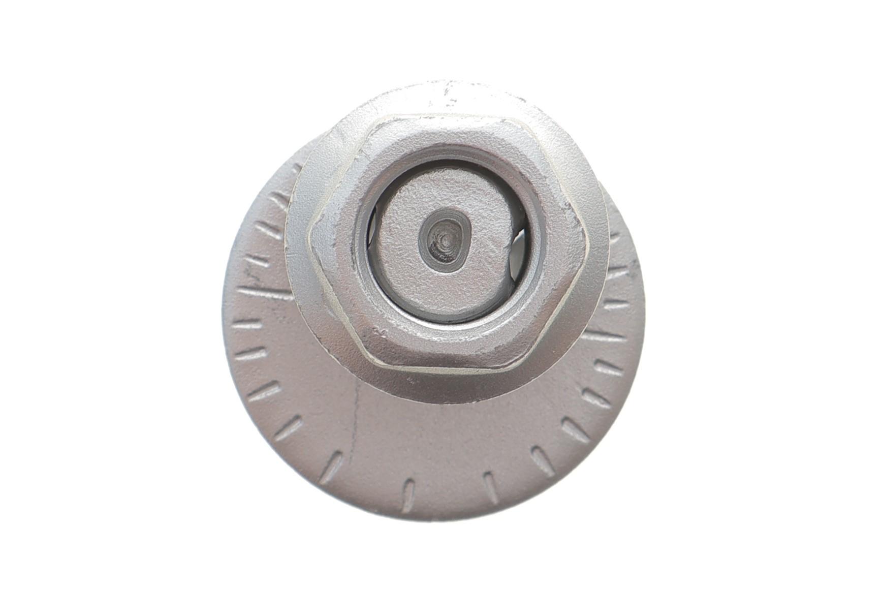 Болт регулювання кута развалу Toyota Camry/Corolla/Prius/Rav4 15-