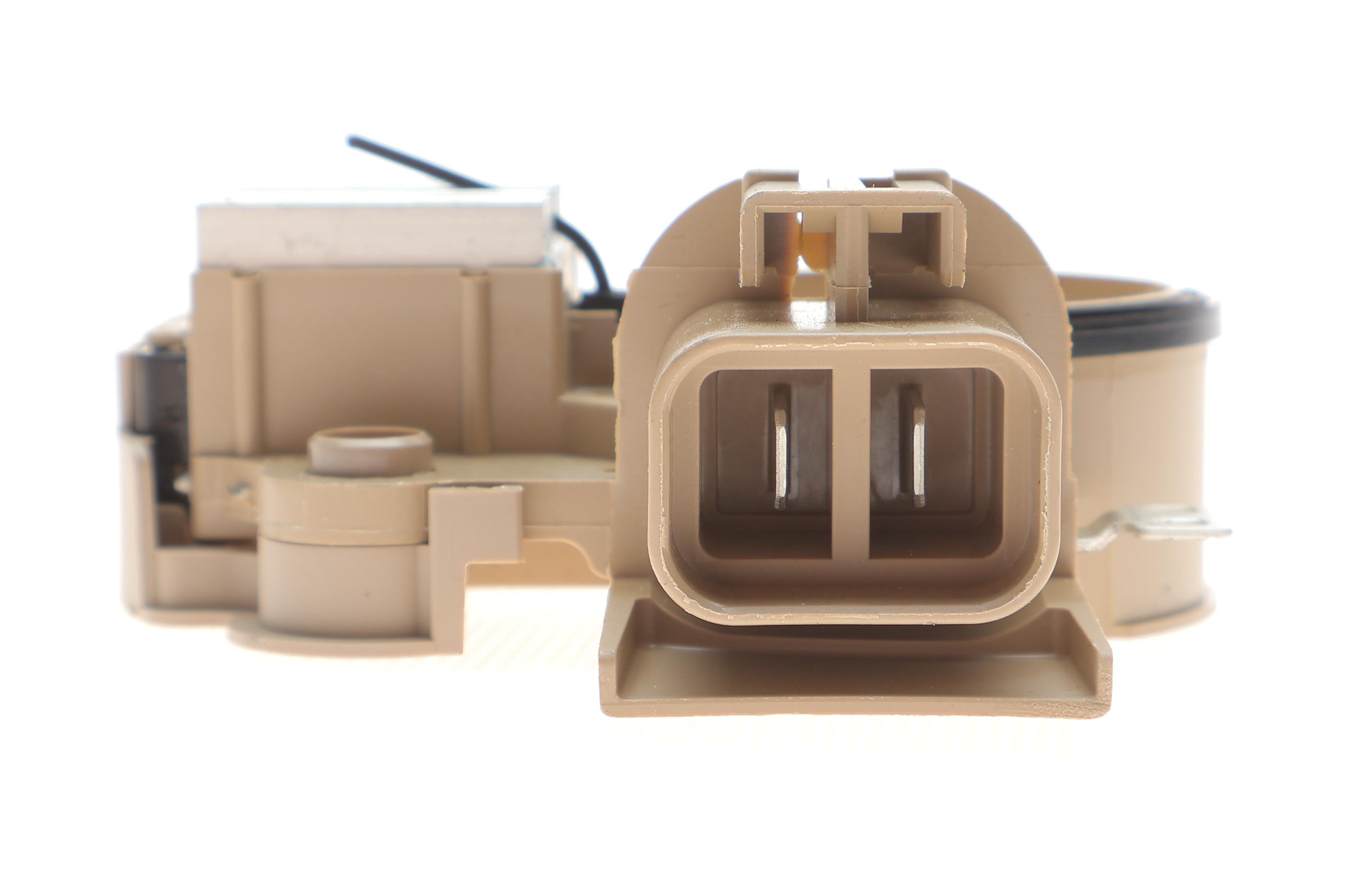 Реле генератора (12V) Mitsubishi Pajero 2.5 TD/TDiC 90-