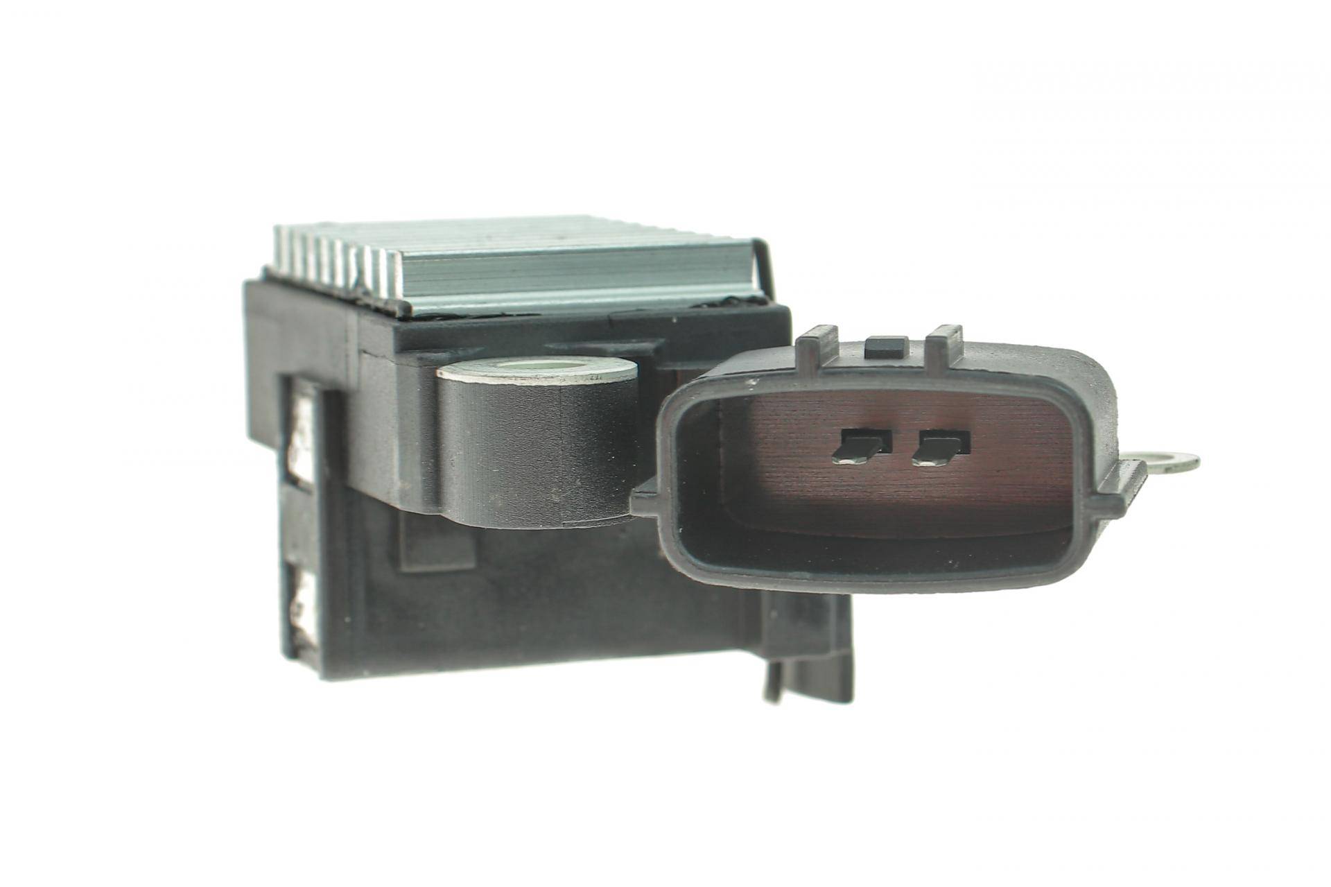 Реле генератора (12V) Nissan Maxima 2.0/3.0 95-03