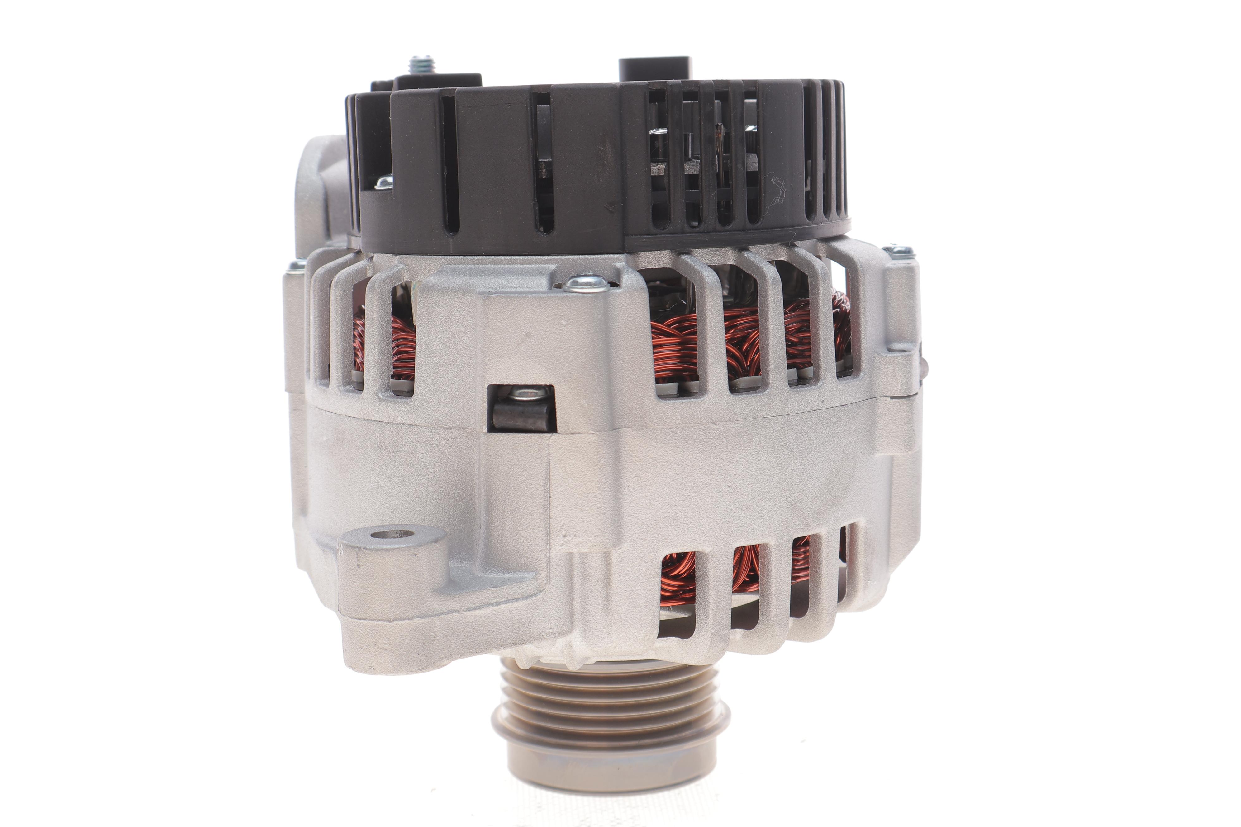 Генератор VW Passat B5 1.6/1.8 97-05 (14V/120A) = 113882