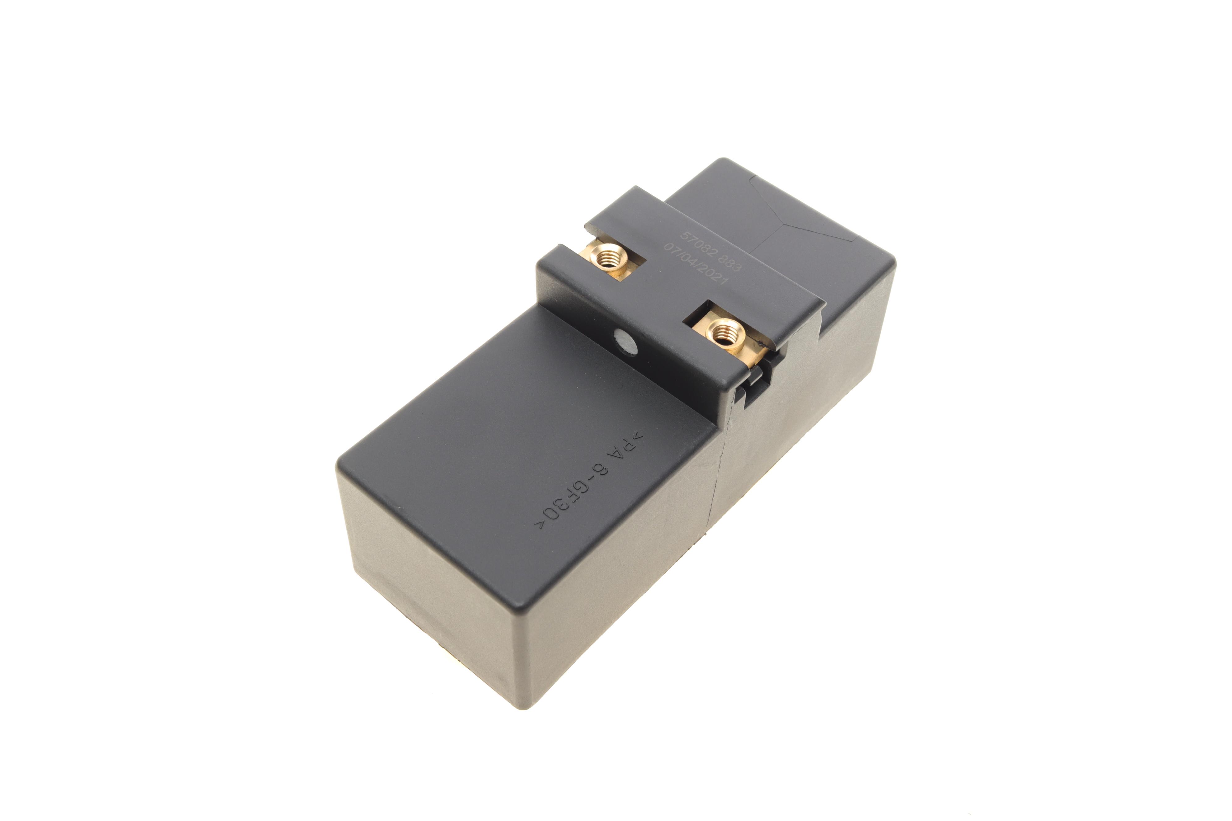 Блок управління вентилятором VW Golf IV/Polo 96-06/Skoda Octavia 97-10