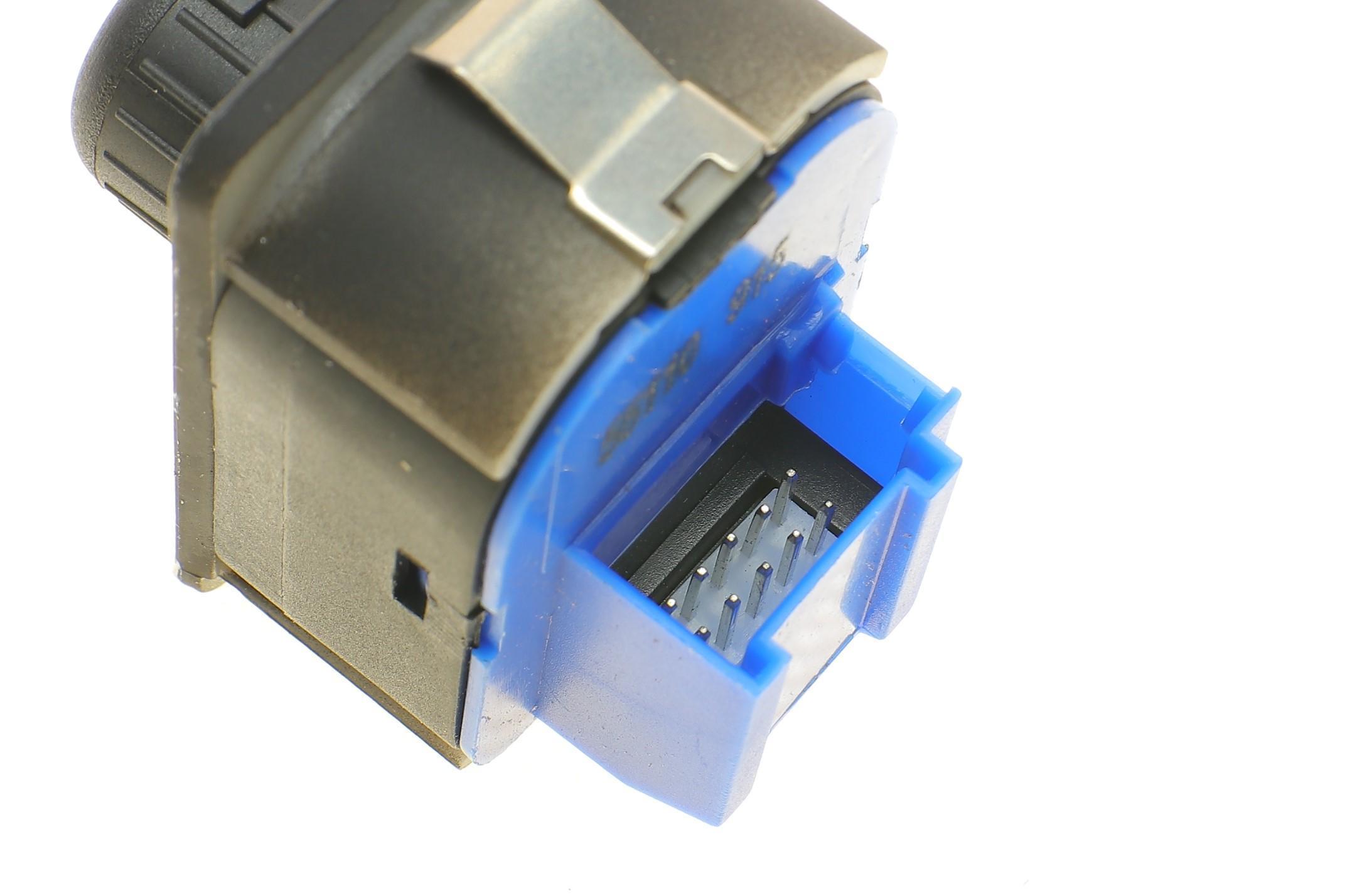 Блок управління дзеркалом Audi A6 1.8 TDI 97-05