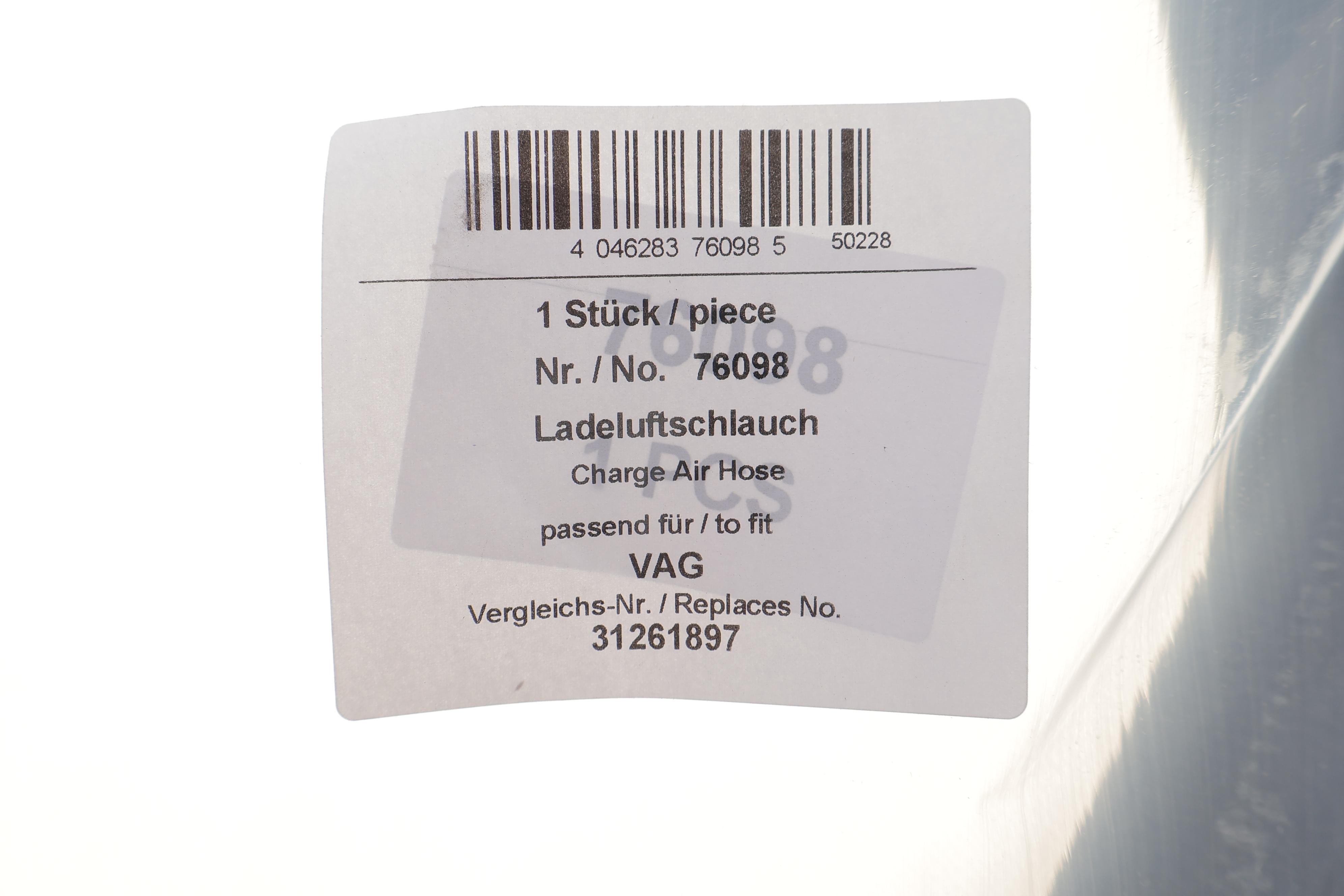 Патрубок інтеркулера (R) Ford Focus/ Volvo C30/C70/S40/V50 04-12