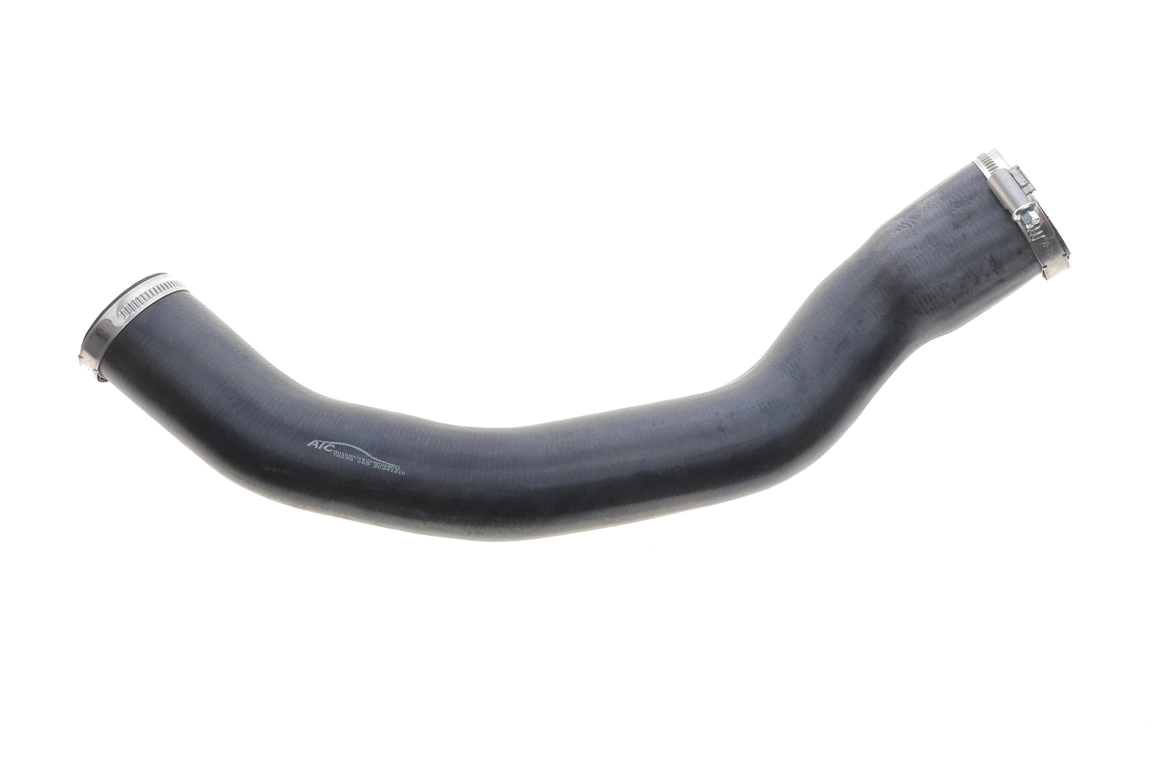 Патрубок інтеркулера (R) Ford Focus/ Volvo C30/C70/S40/V50 04-12