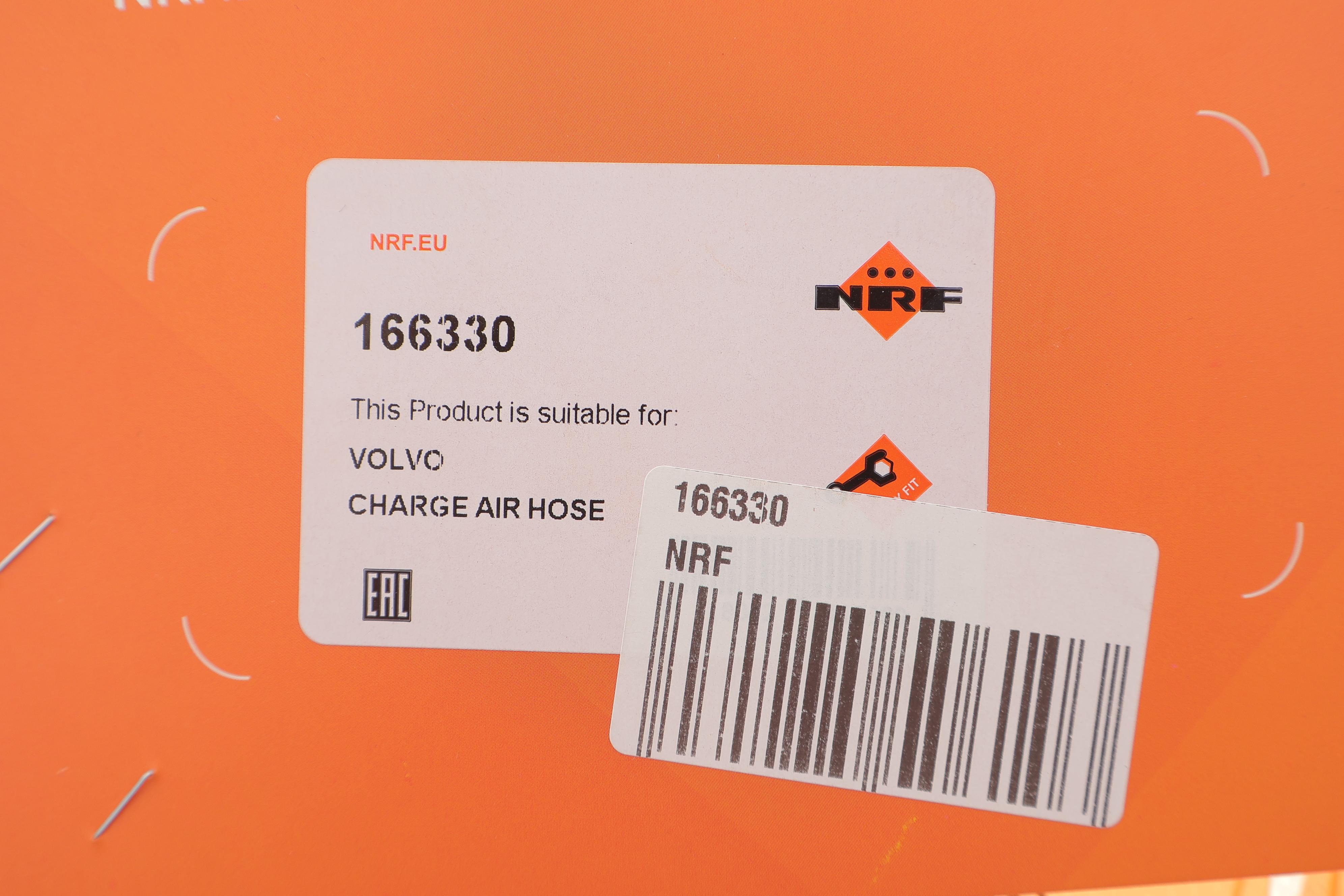 Патрубок інтеркулера (R) (верхній) Volvo XC90 2.5 T AWD 02-14