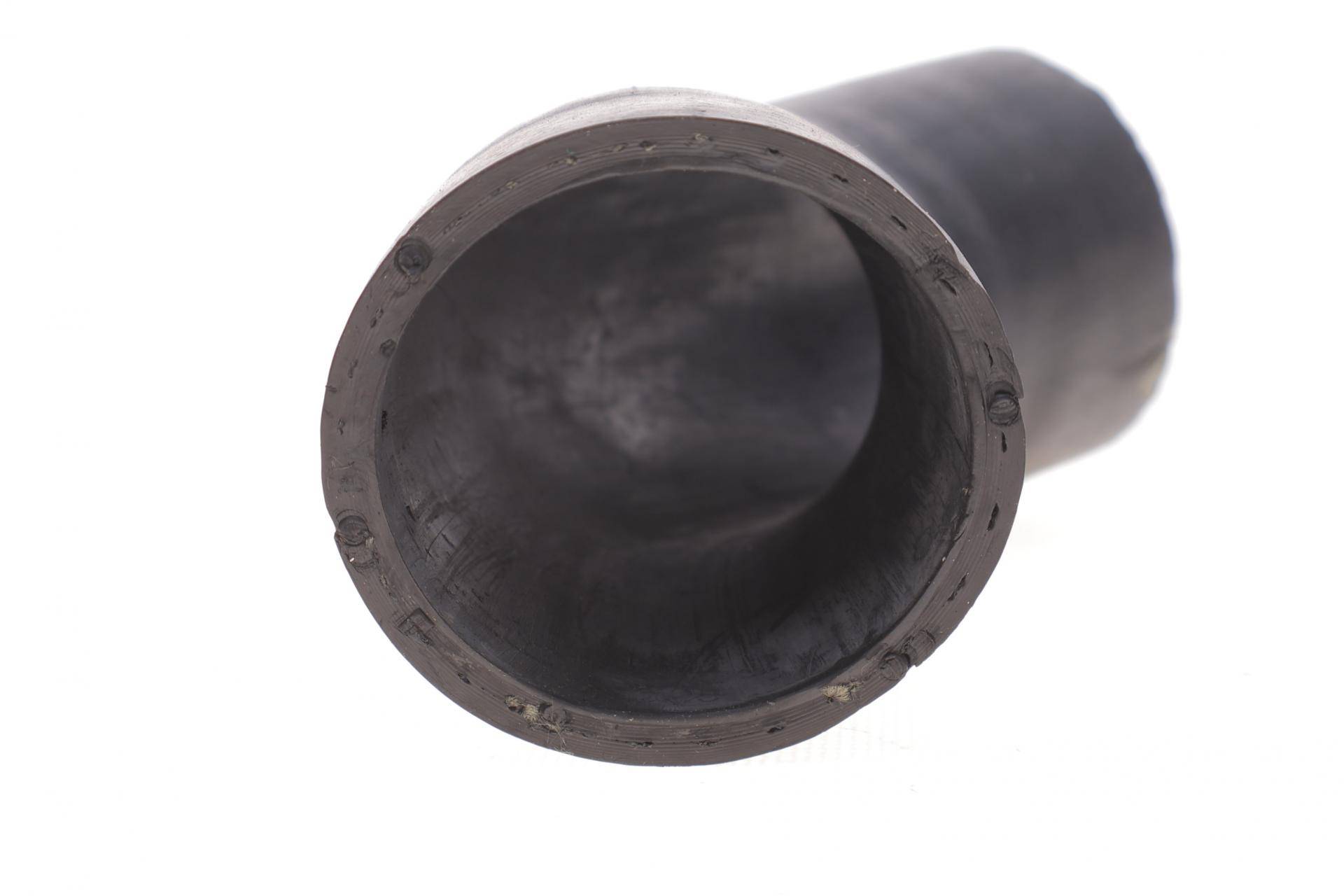 Патрубок інтеркулера Skoda Octavia/VW Caddy/Passat 1.6/2.0 TDI 09-