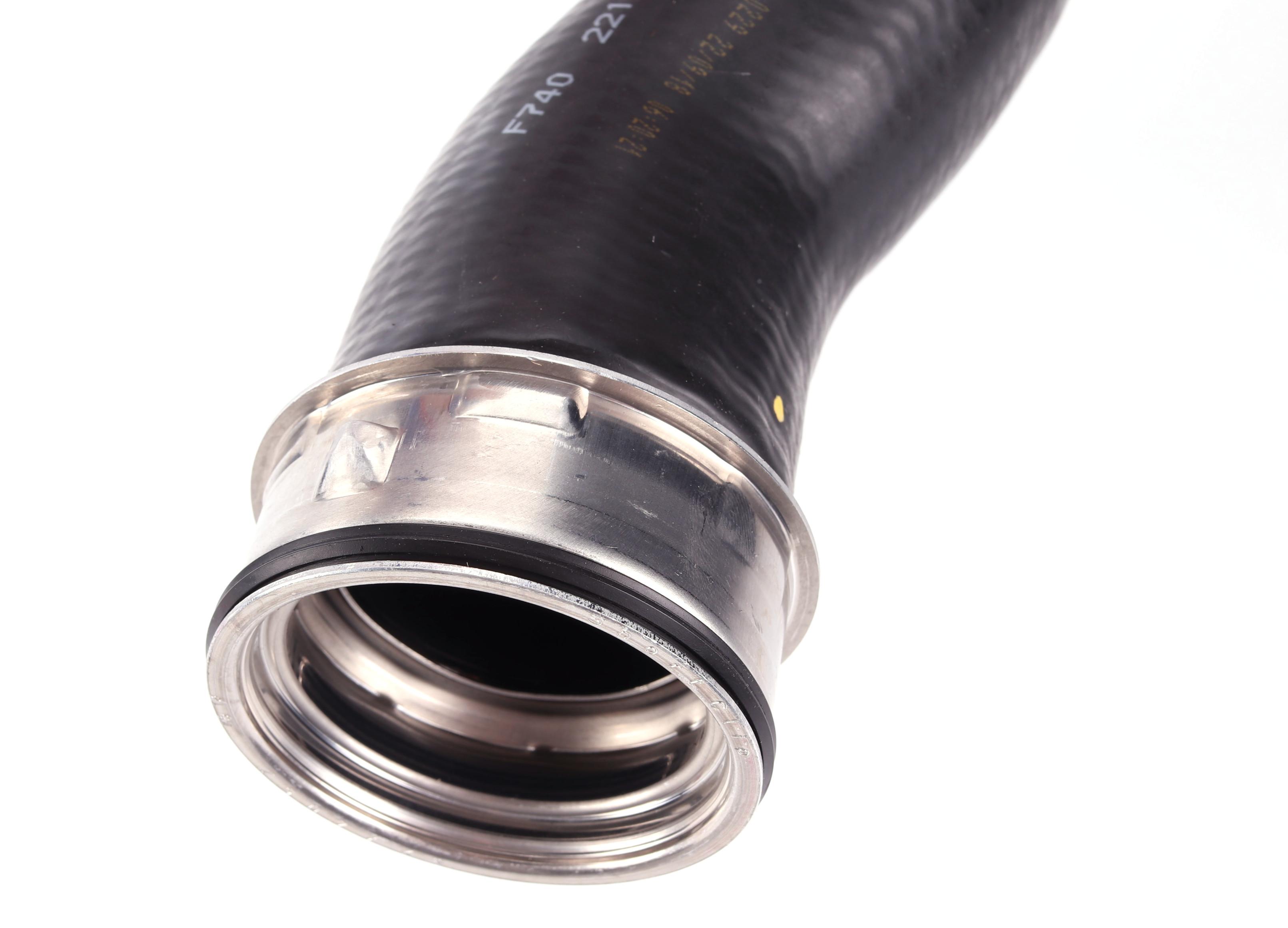 Патрубок інтеркулера Audi Q7/VW Touareg/Sharan 1.9TDI/3.0TDI V6 00-